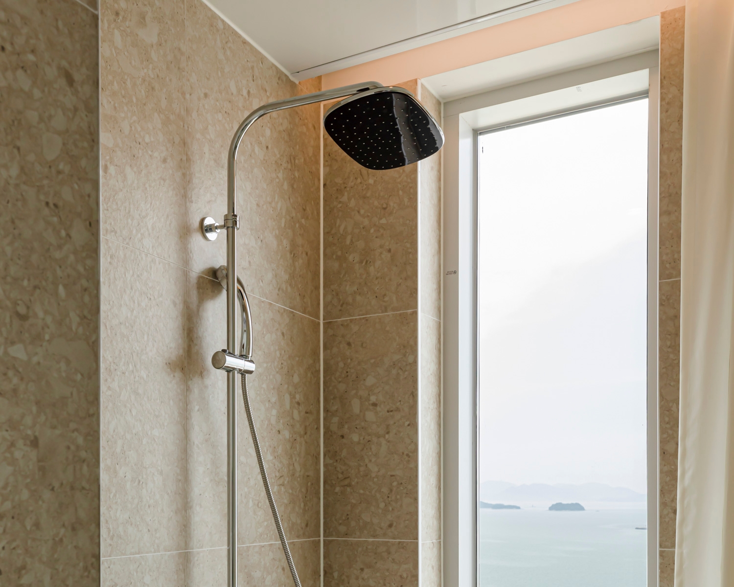 오버더클라우드 