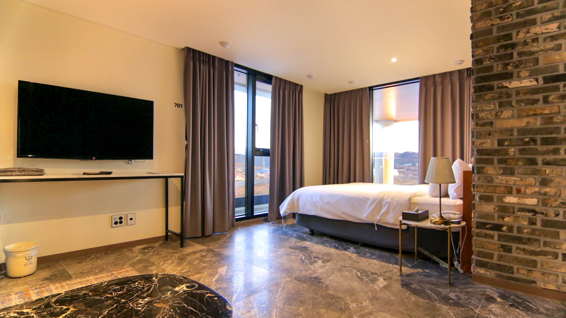 스탠다드 테라스