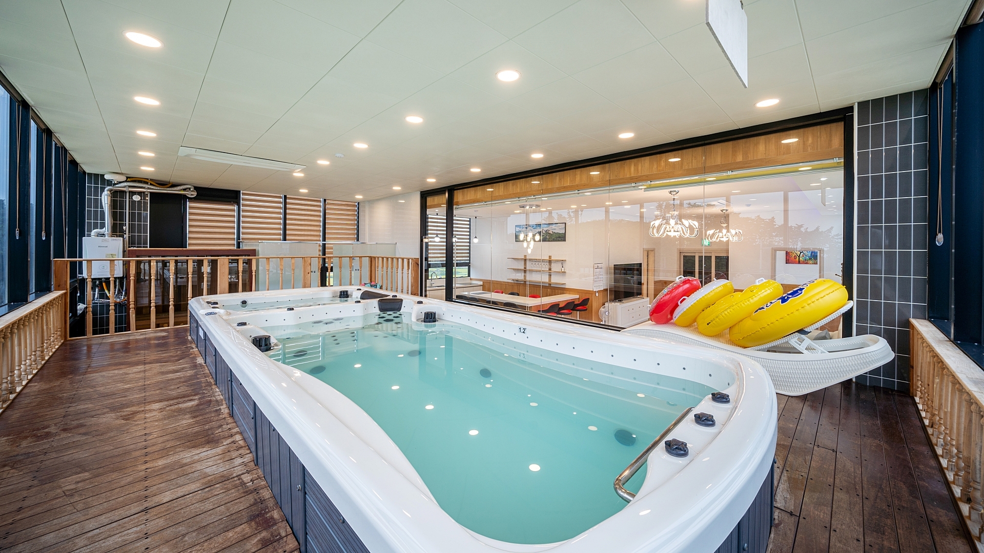 패밀리 풀빌라201