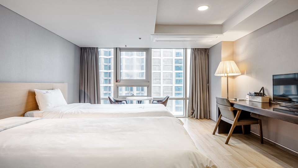 슈페리어 트윈 (하프오션뷰)