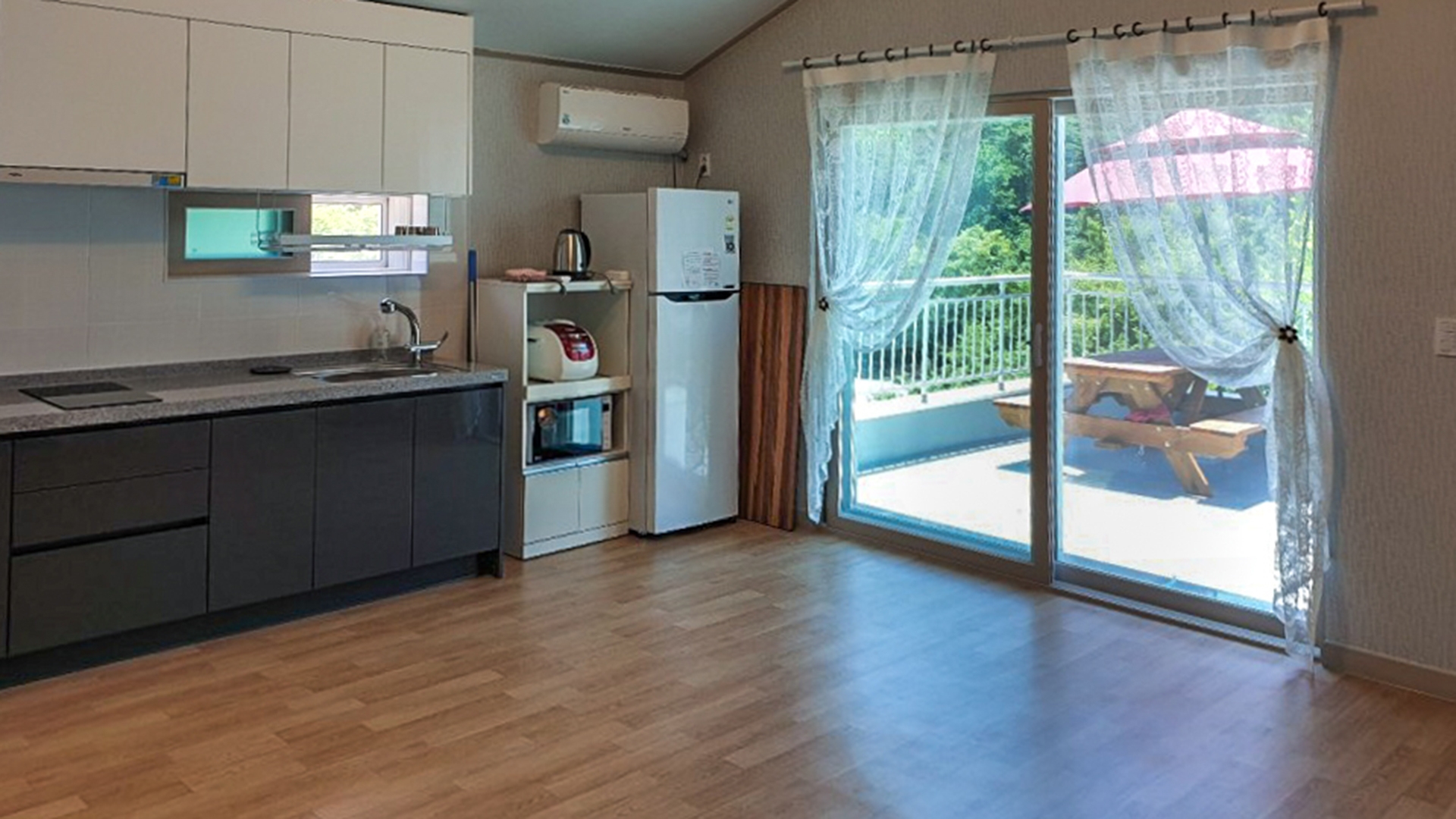 103/203/303/403/503(3층)