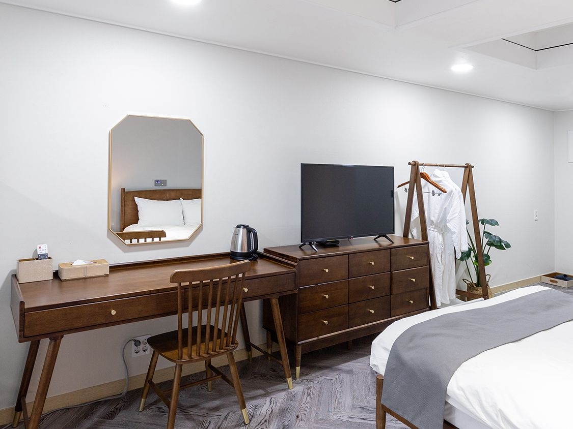 수페리어 더블룸 하프오션뷰