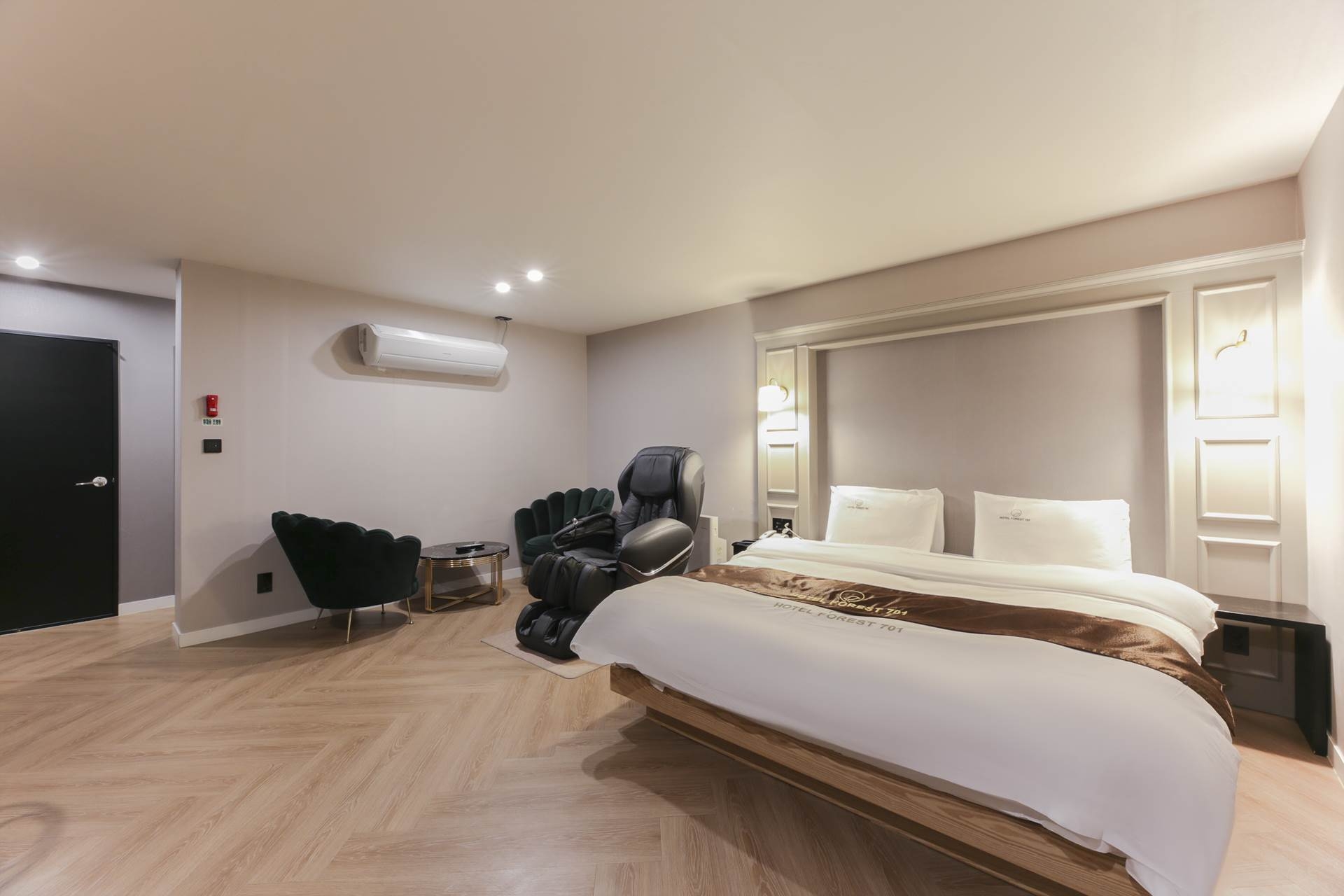 특실(안마의자)(넷플릭스,웨이브)