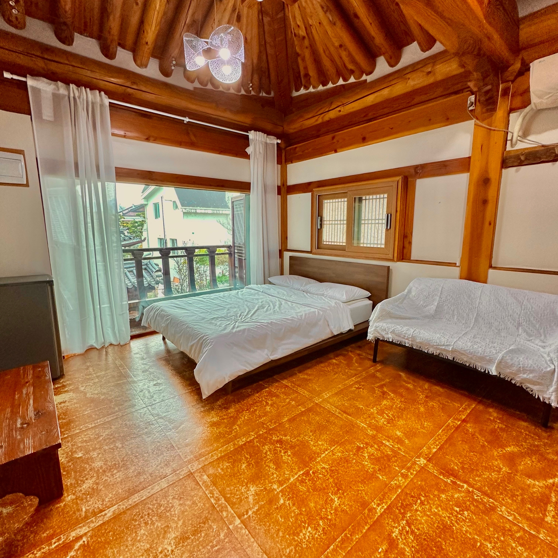 2F 목단(커플,가족룸)