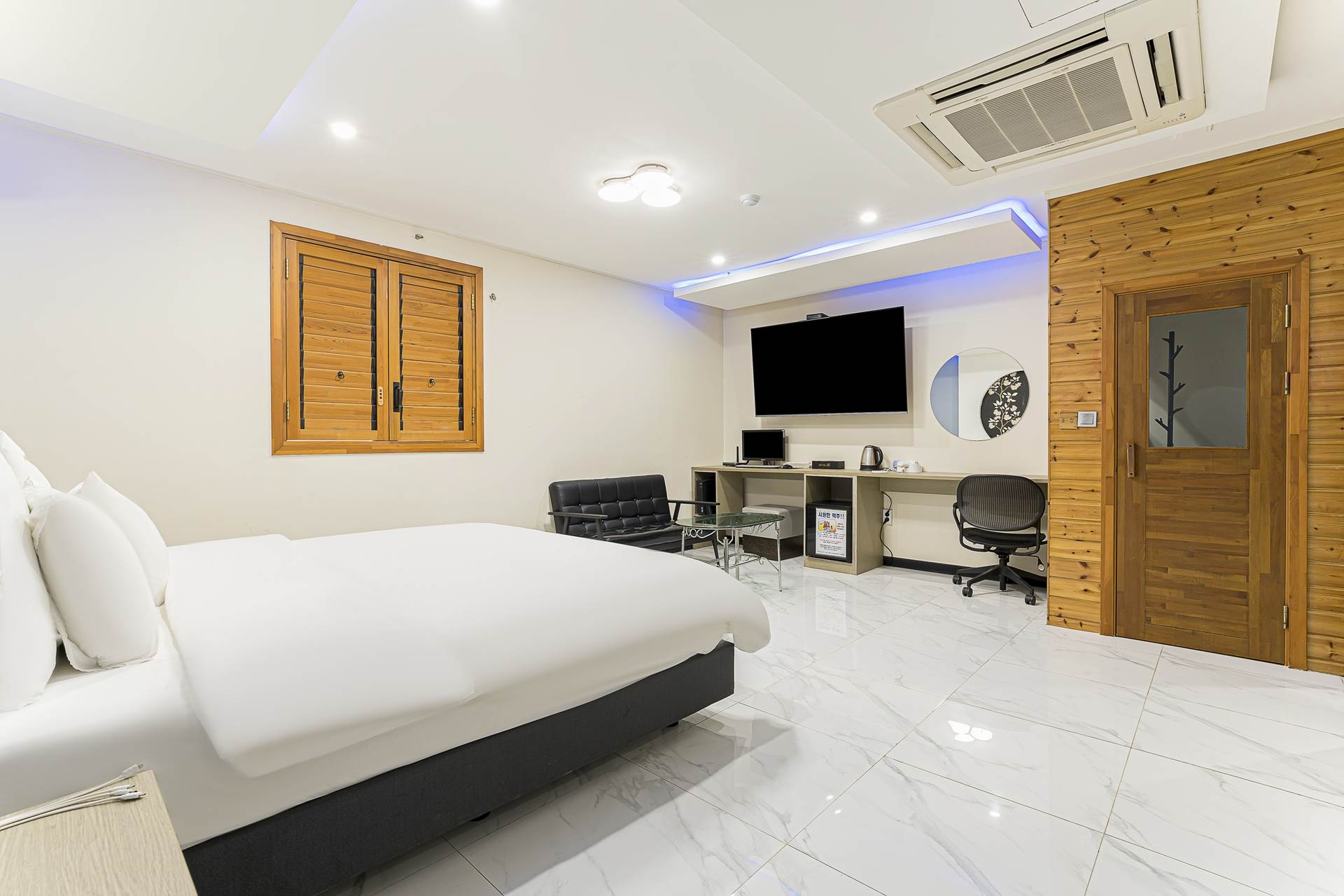 프리미엄(4K 65"스마트 TV,넷플