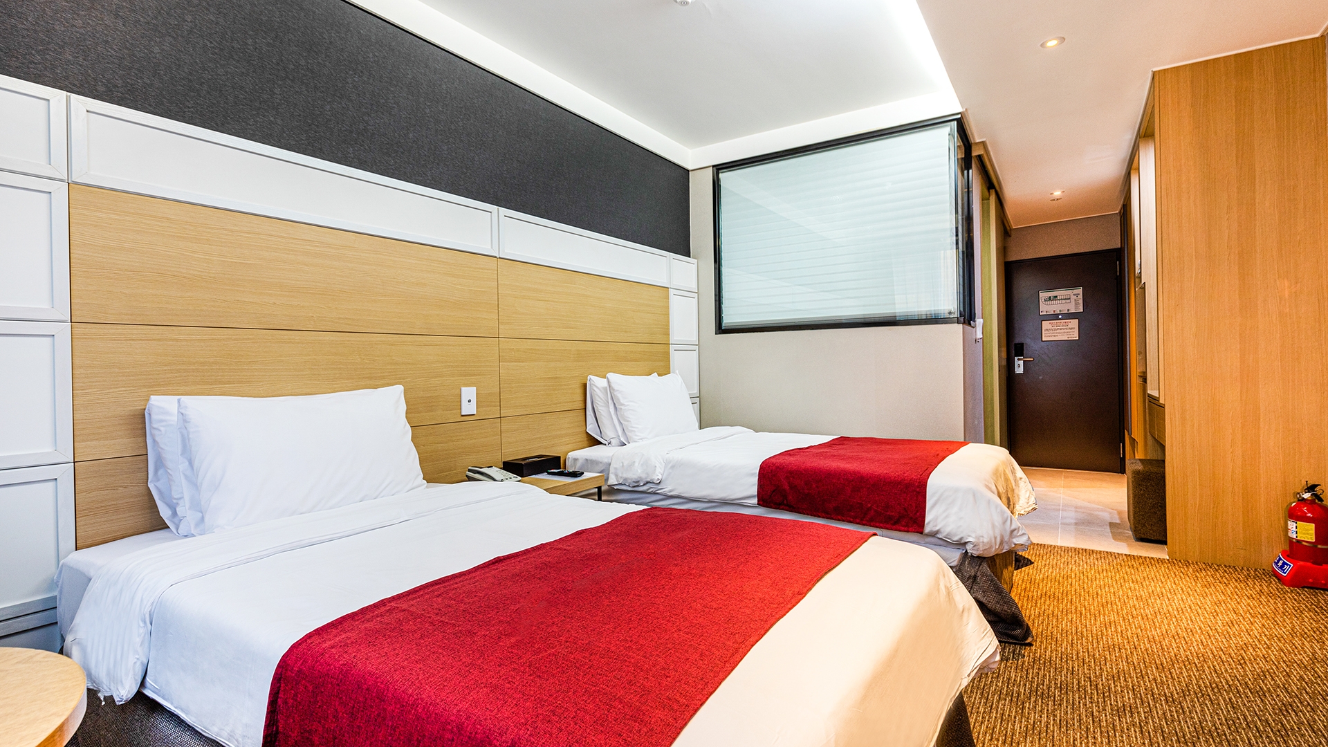 스탠다드 트윈룸(비전망)