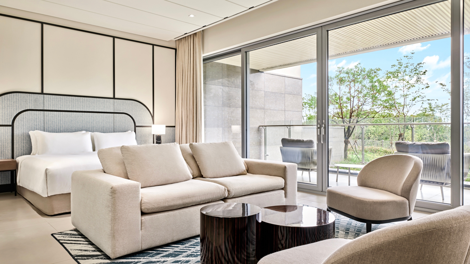 힐 스튜디오 스위트 가든뷰 킹