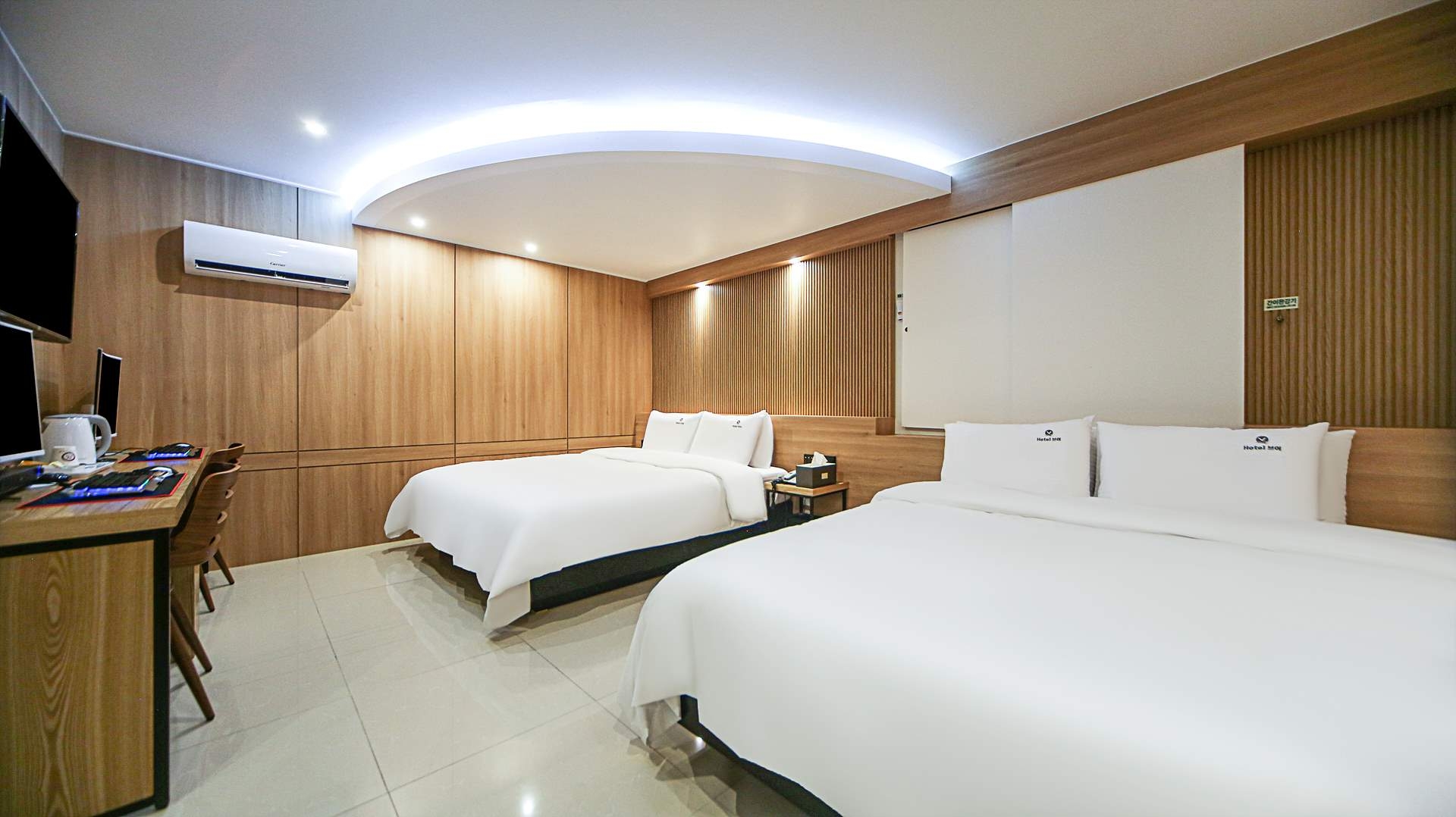  VIP트윈(금연객실/32인치 커브드