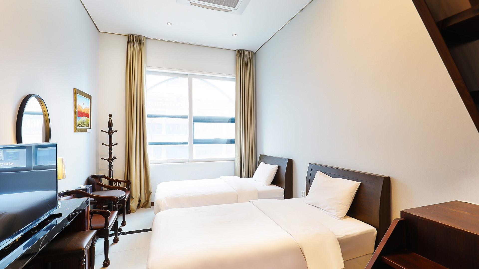 디럭스 트리플 (with Kitchen)