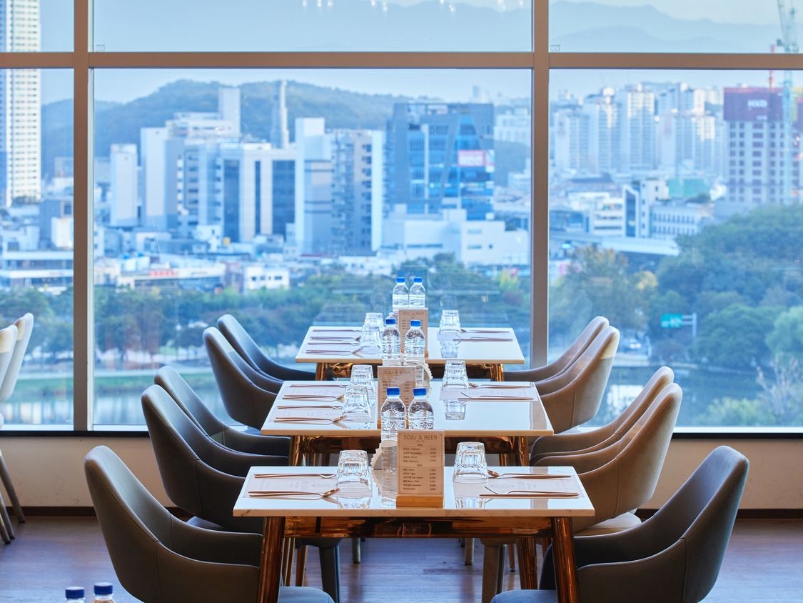 포시즌스 레스토랑