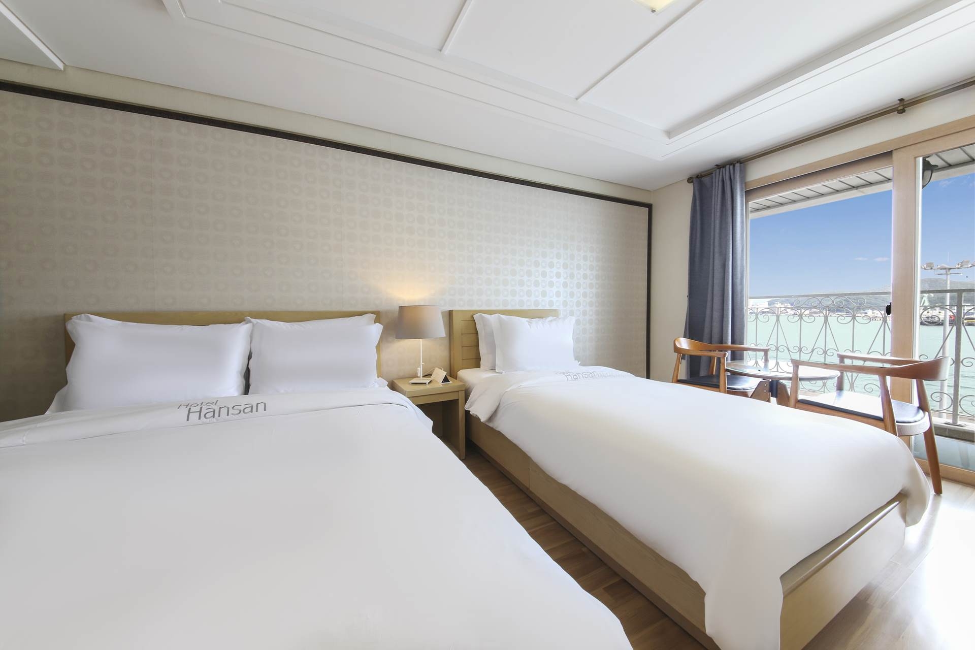 디럭스 트윈-테라스 바다항구뷰