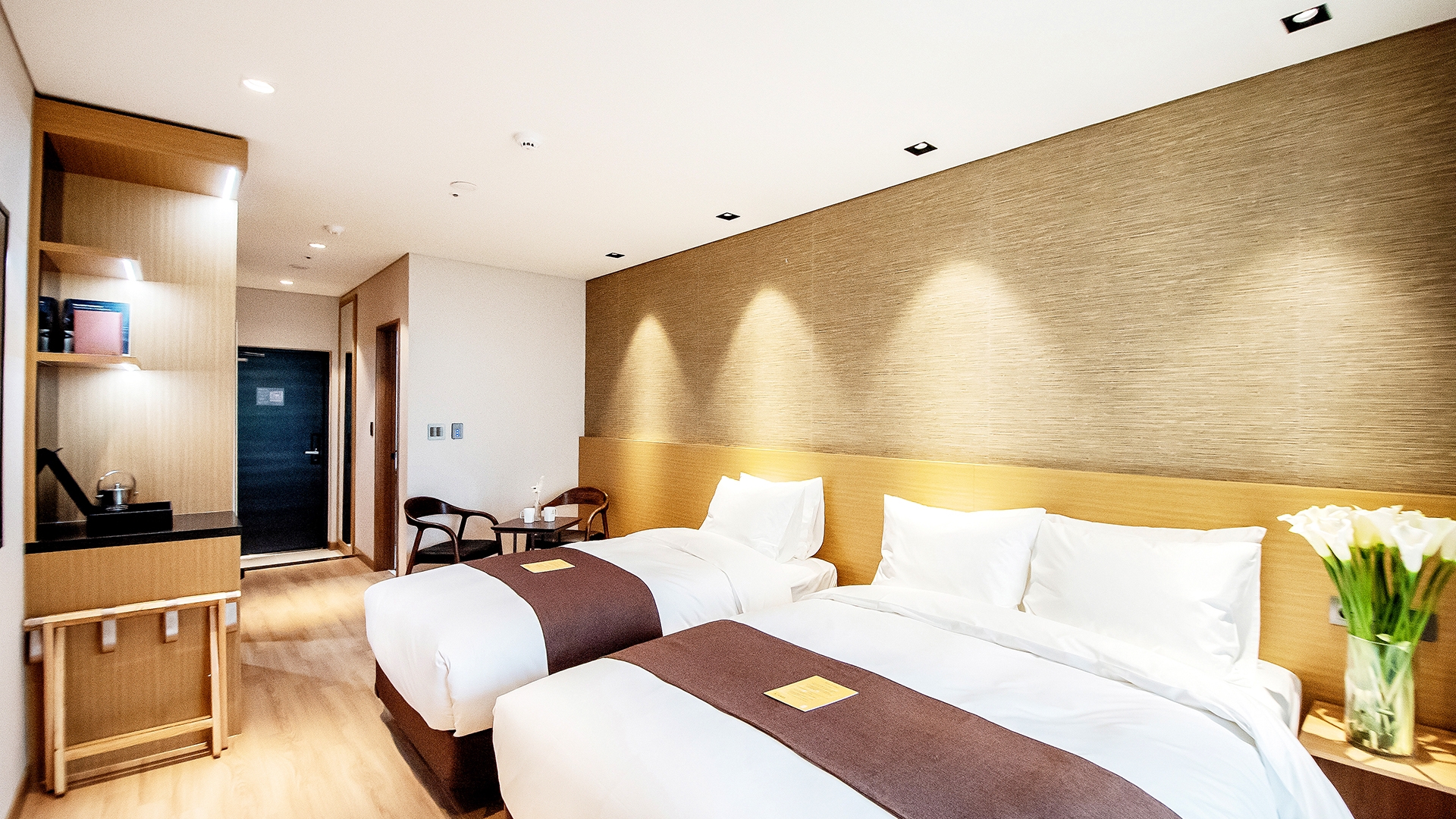 디럭스 패밀리 트윈