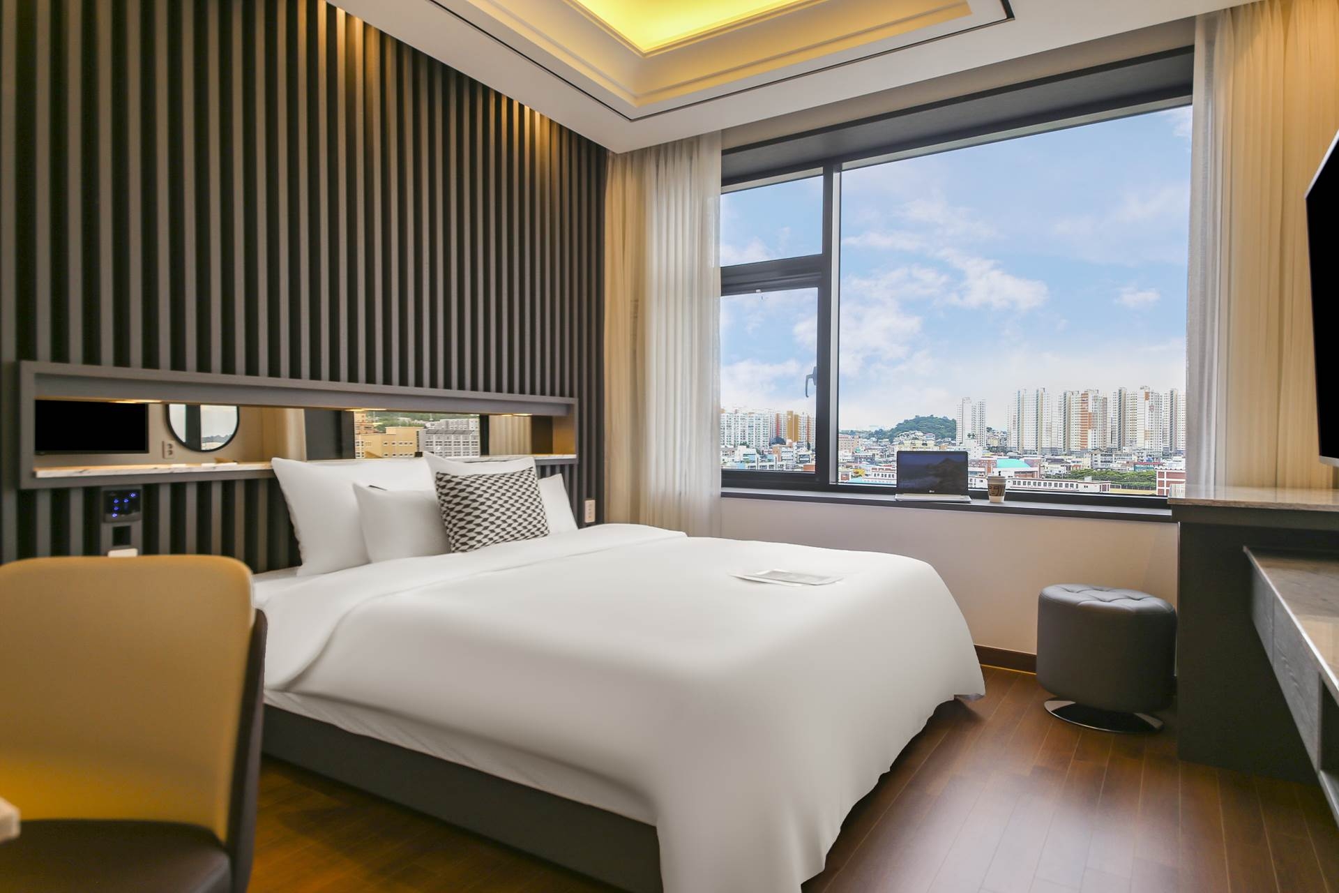 하이 디럭스 더블