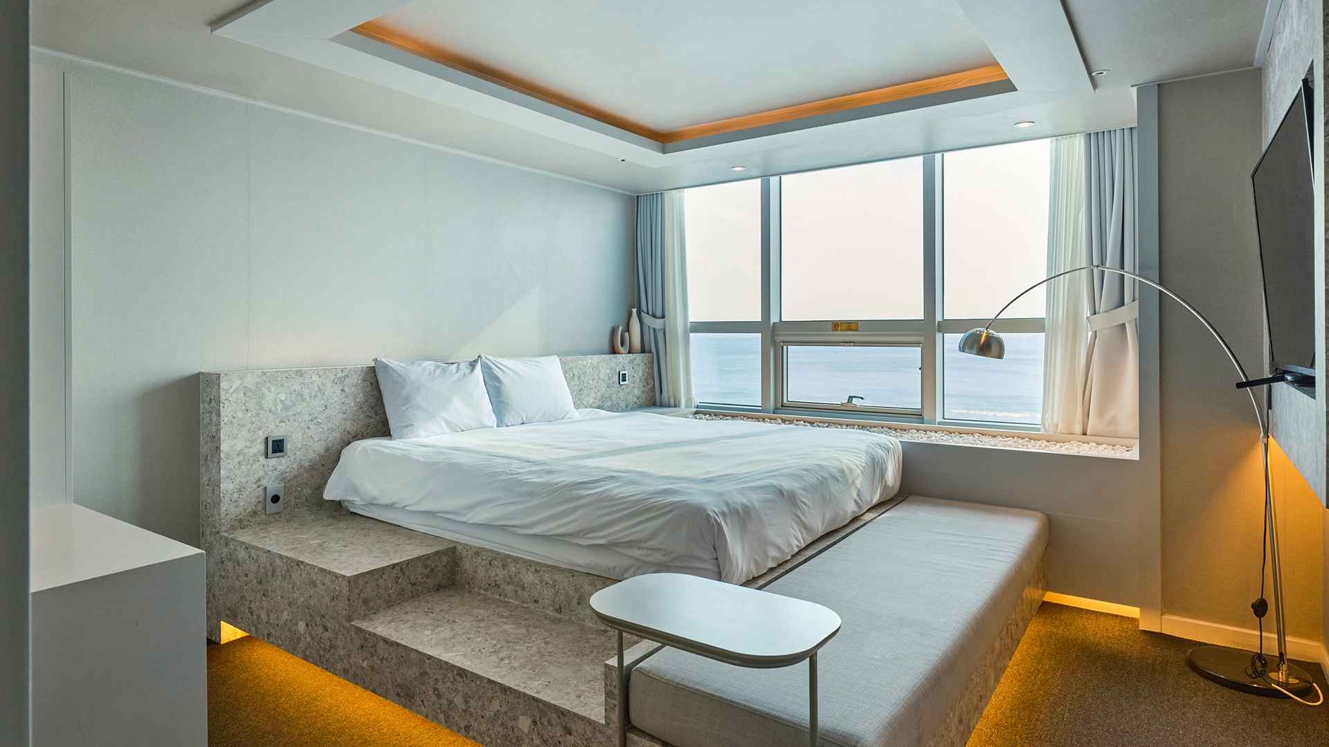 [본관] 오션 디럭스 더블