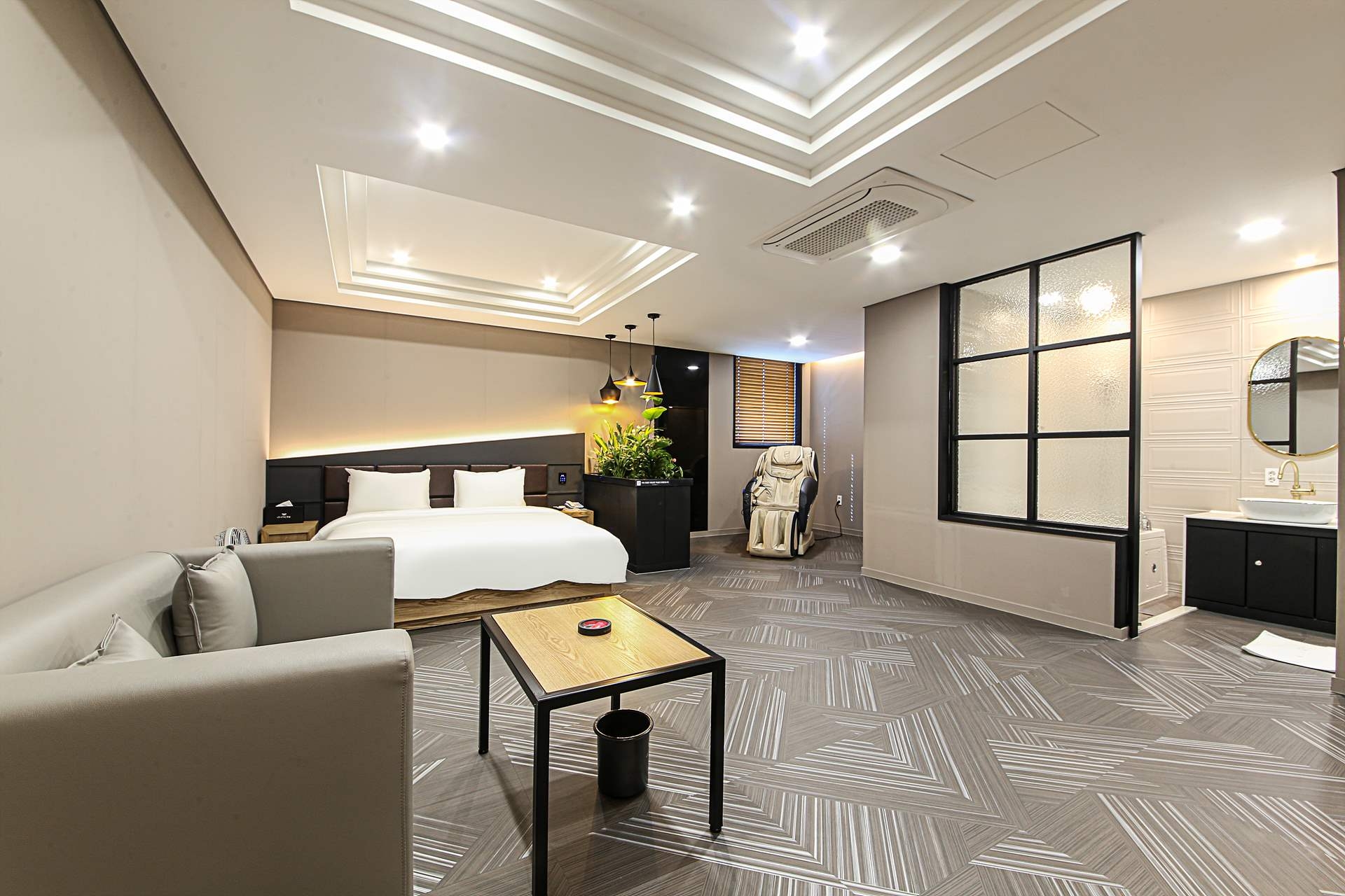 스페셜 (안마의자)