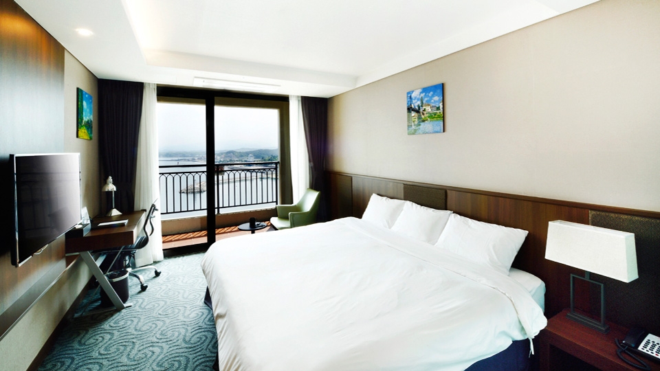 디럭스 더블 (오션하버뷰)