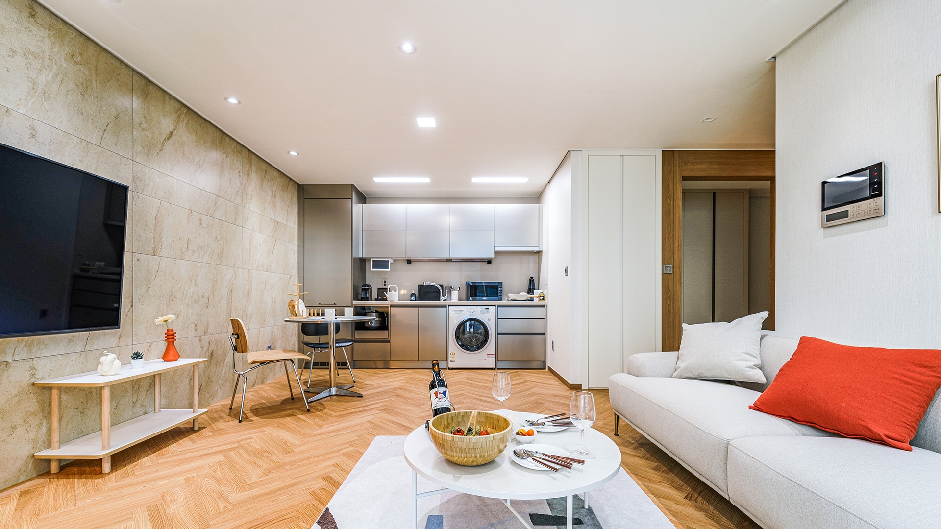 프리미어 스위트 G 커넥팅