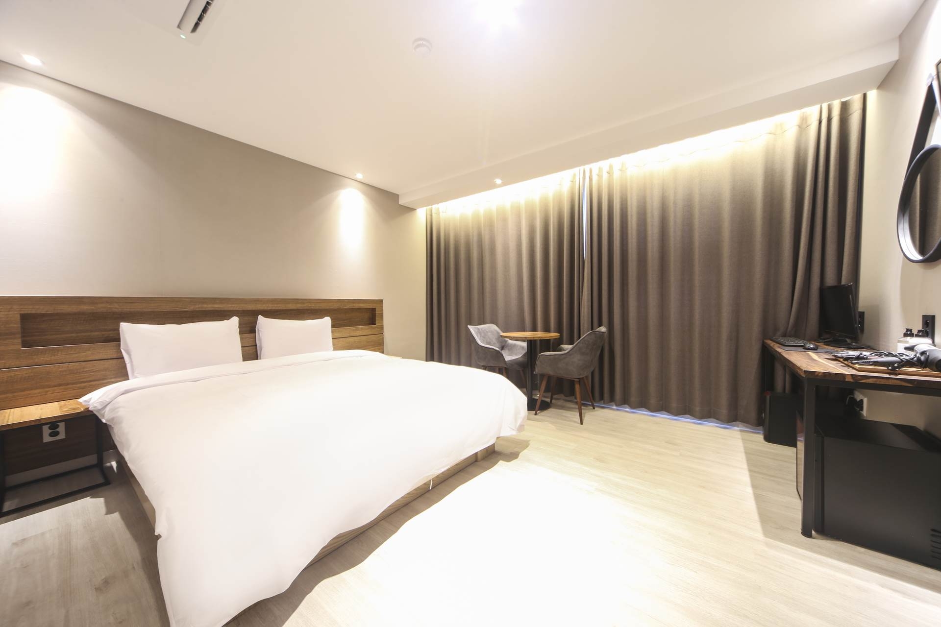 선착순특가이벤트(토요일제외, 객실랜덤