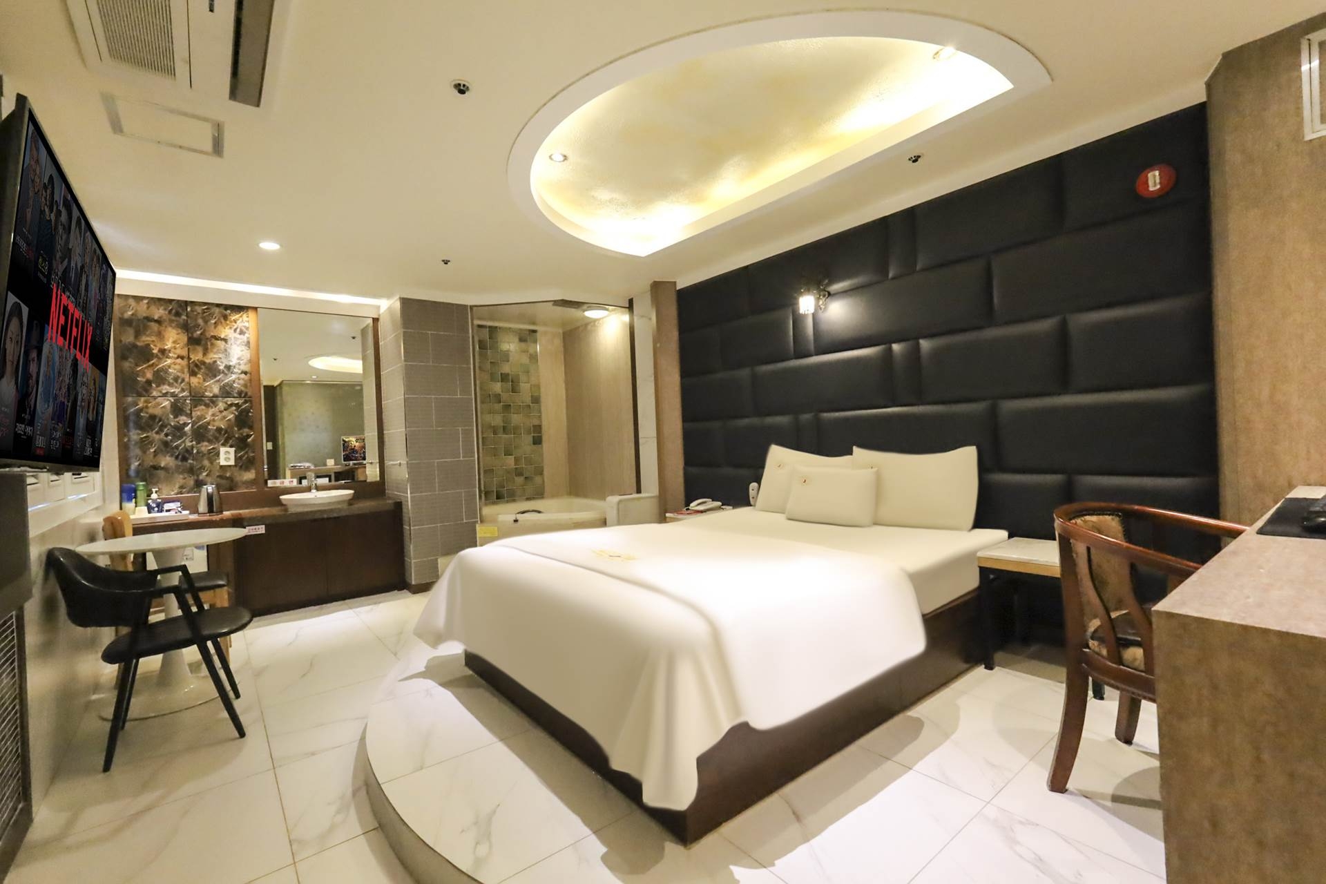 일반실 (넷플릭스,디즈니+,공기청정기