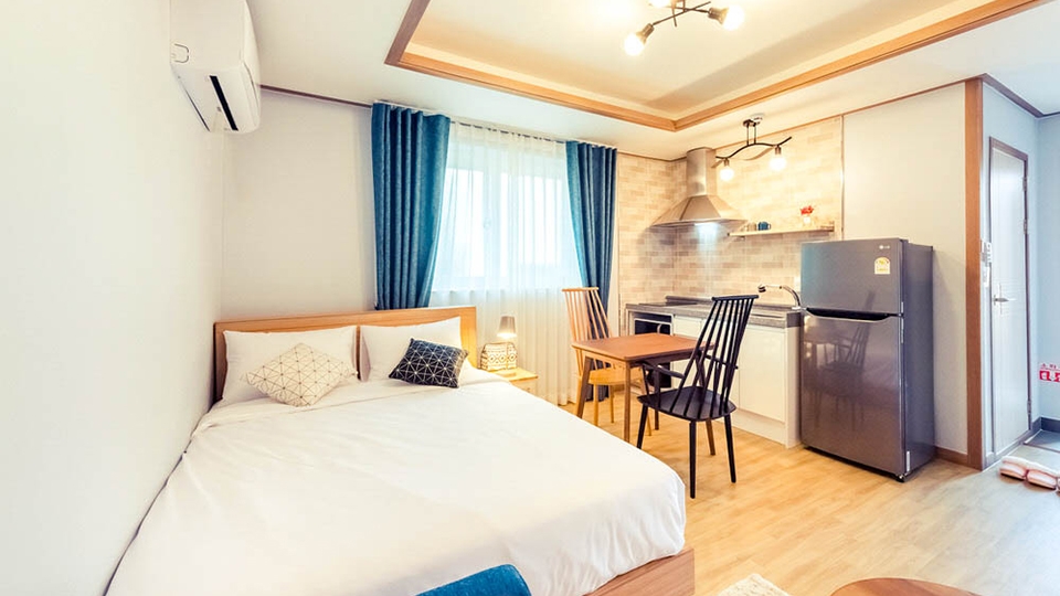 미드나잇 (104호)