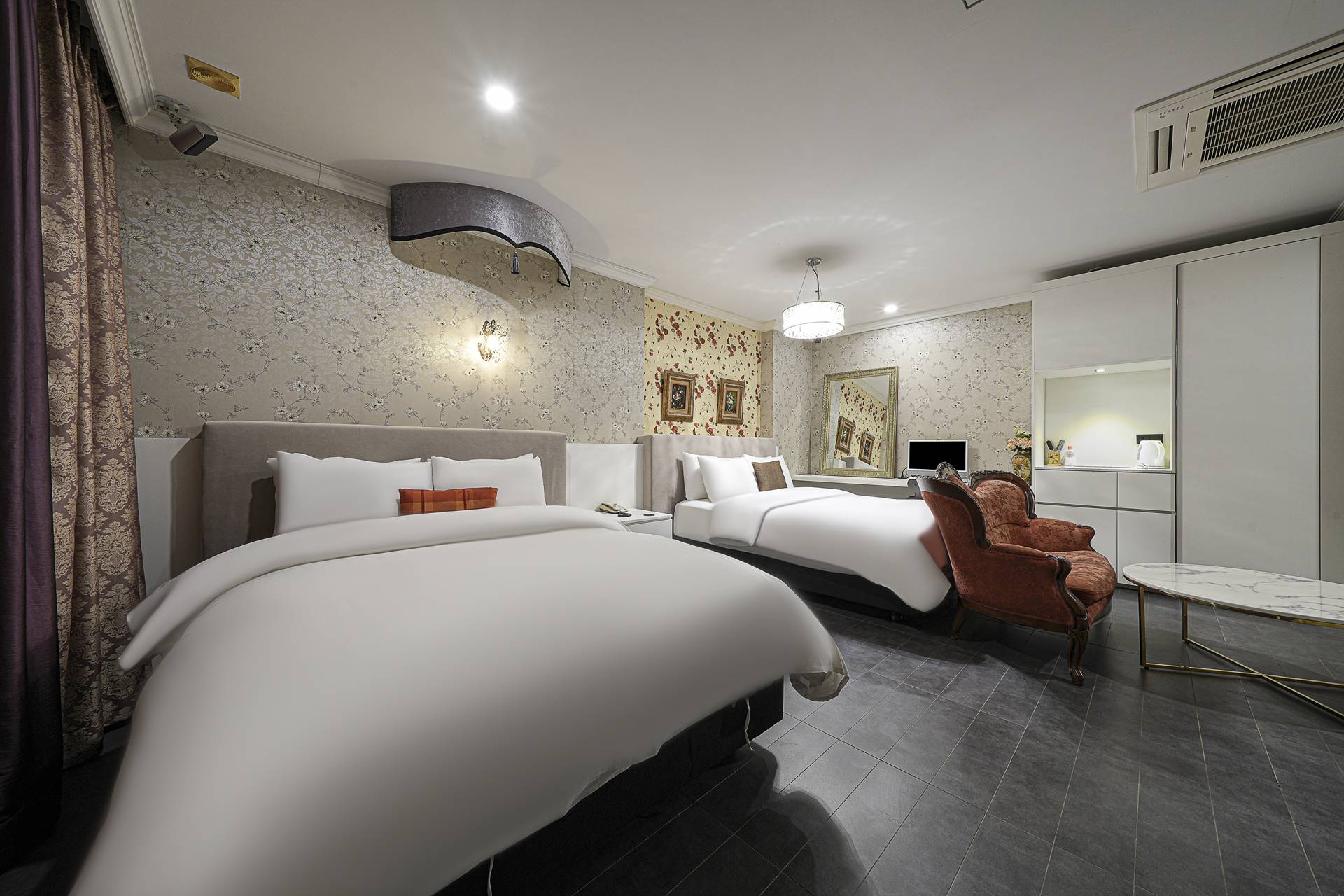 슈페리어 스위트