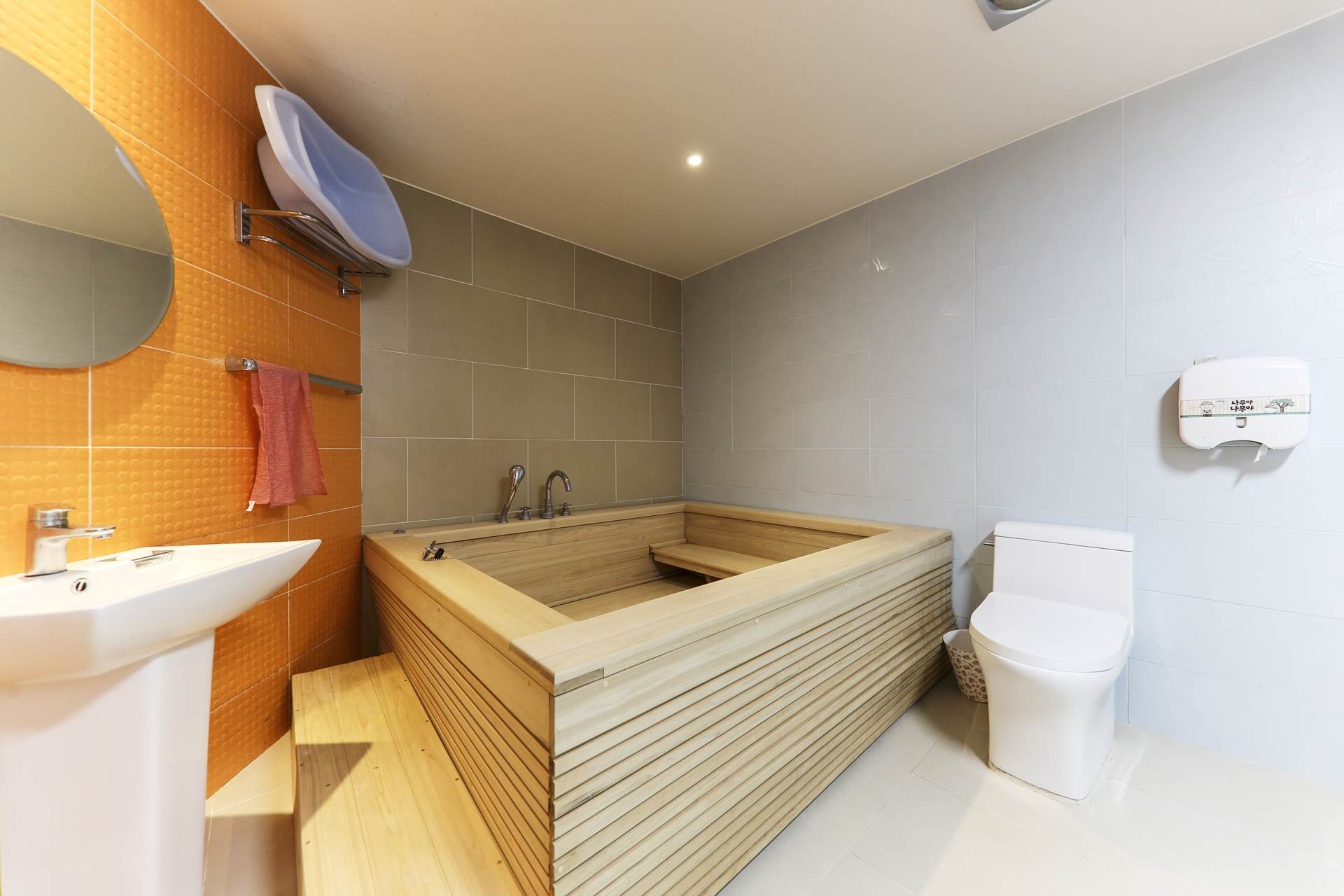 투베드 침대(히노끼)