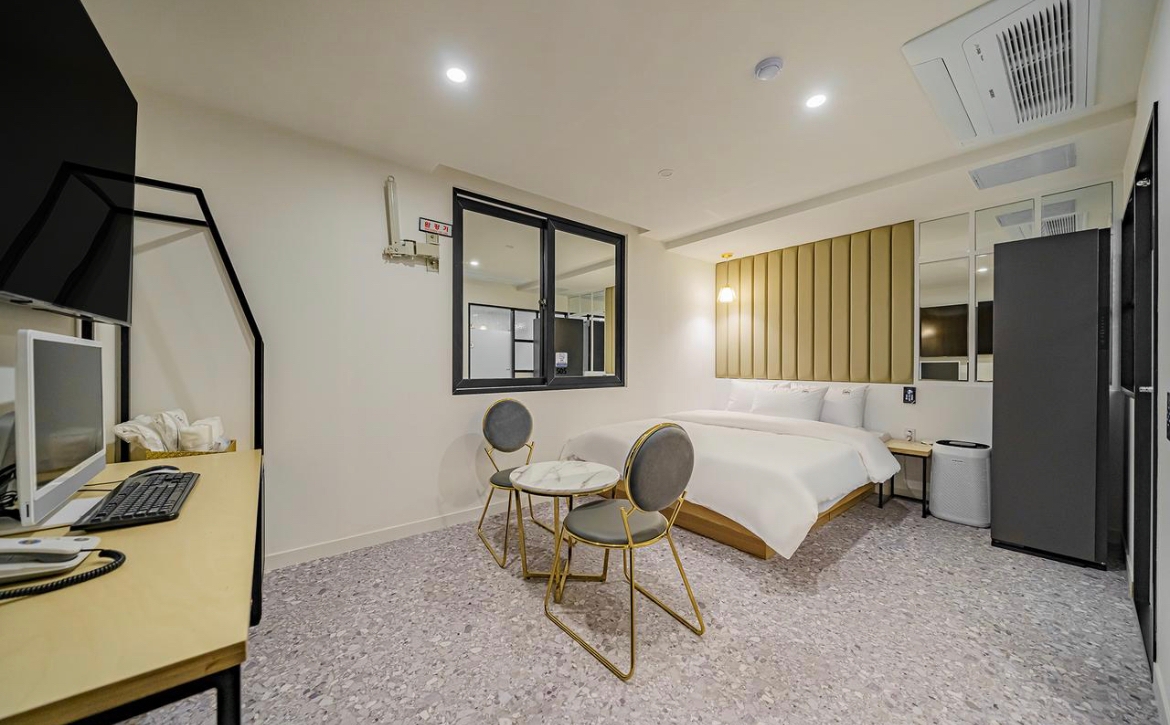 디럭스(스마트 65인치 TV, 넷플릭