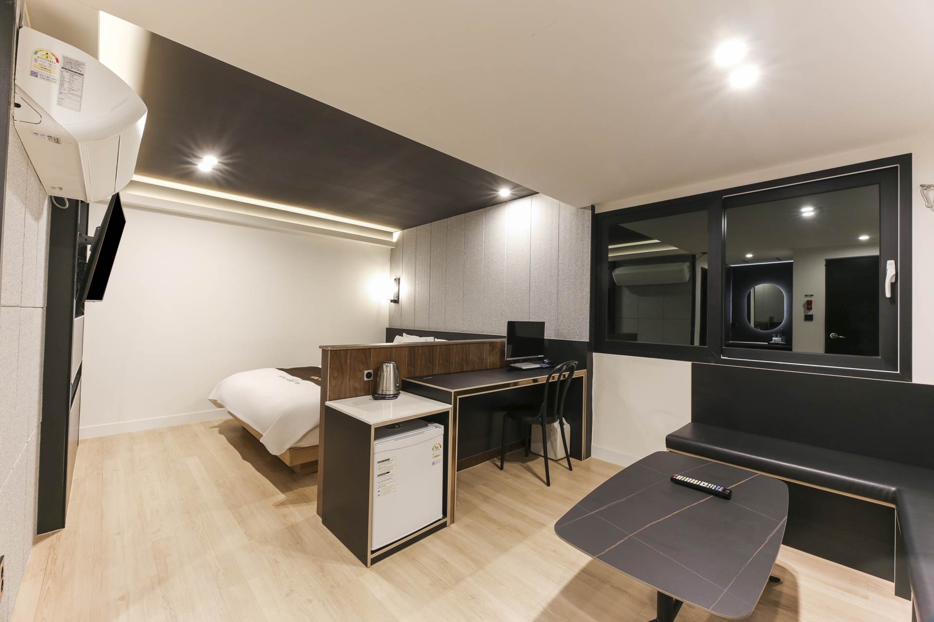 특실 프리미엄B(넷플릭스,웨이브)