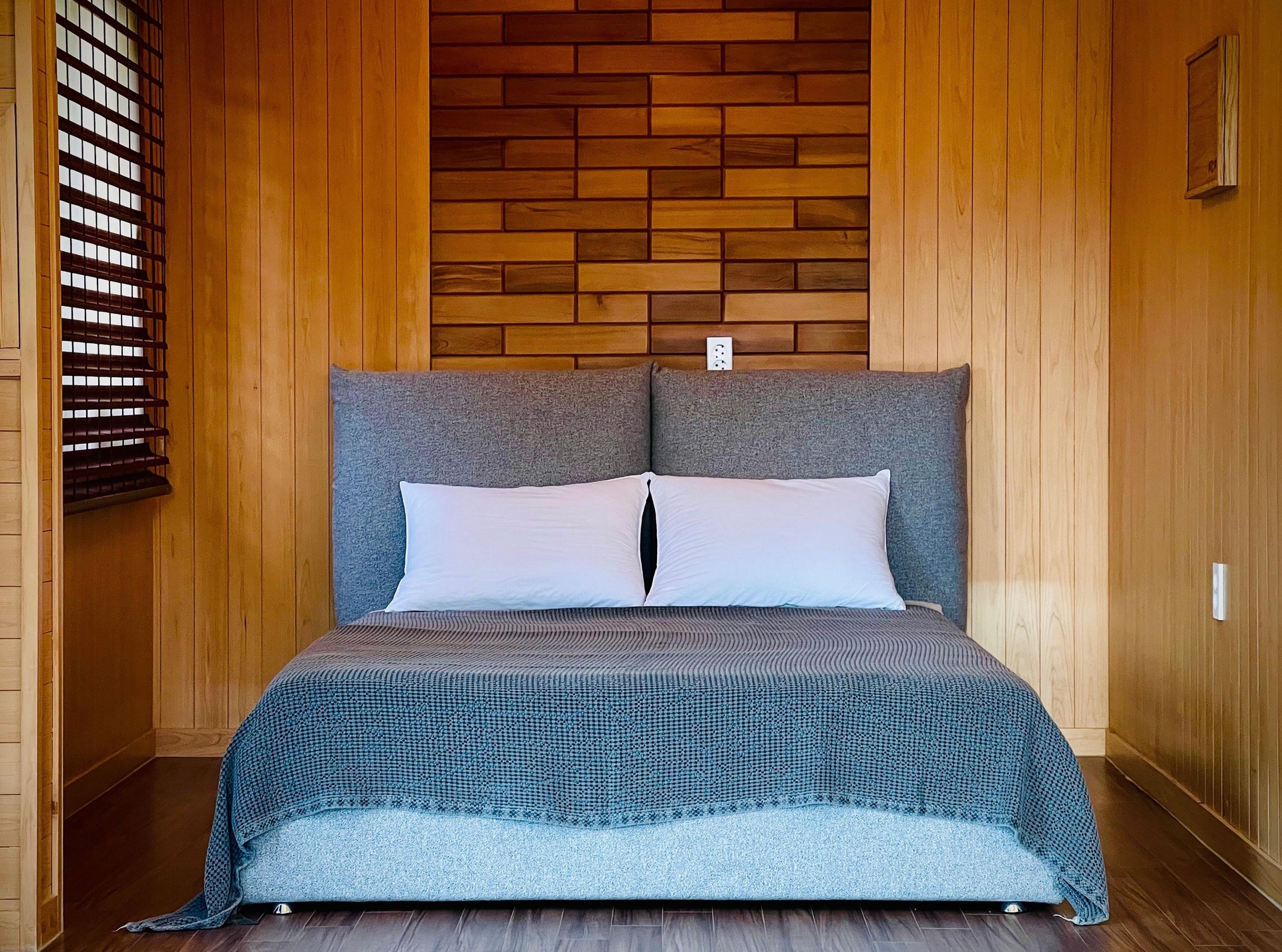 룸4 (더블베드 / 취사형 / 독채)