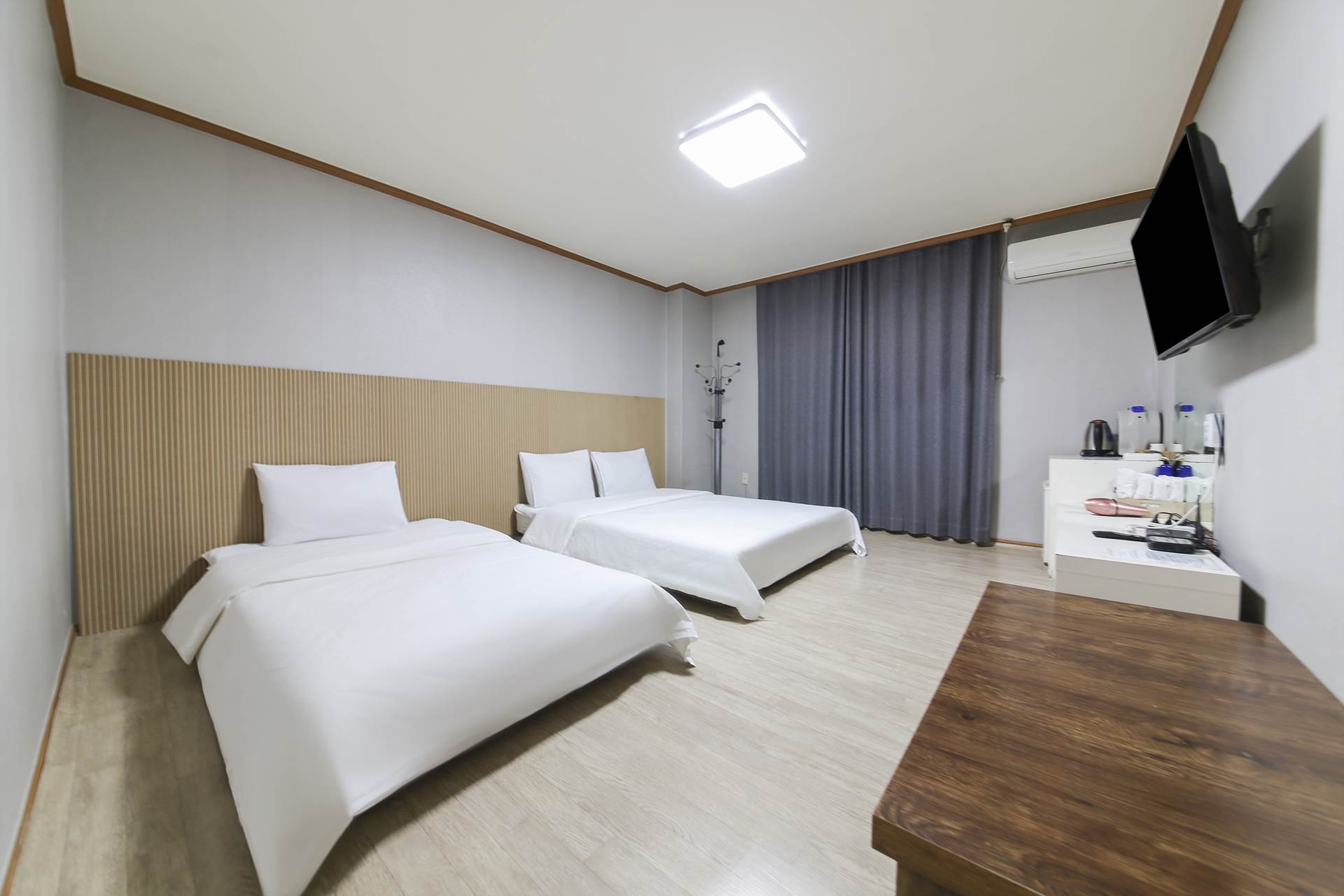 저상형A 1더블+1싱글(무료조식제공)