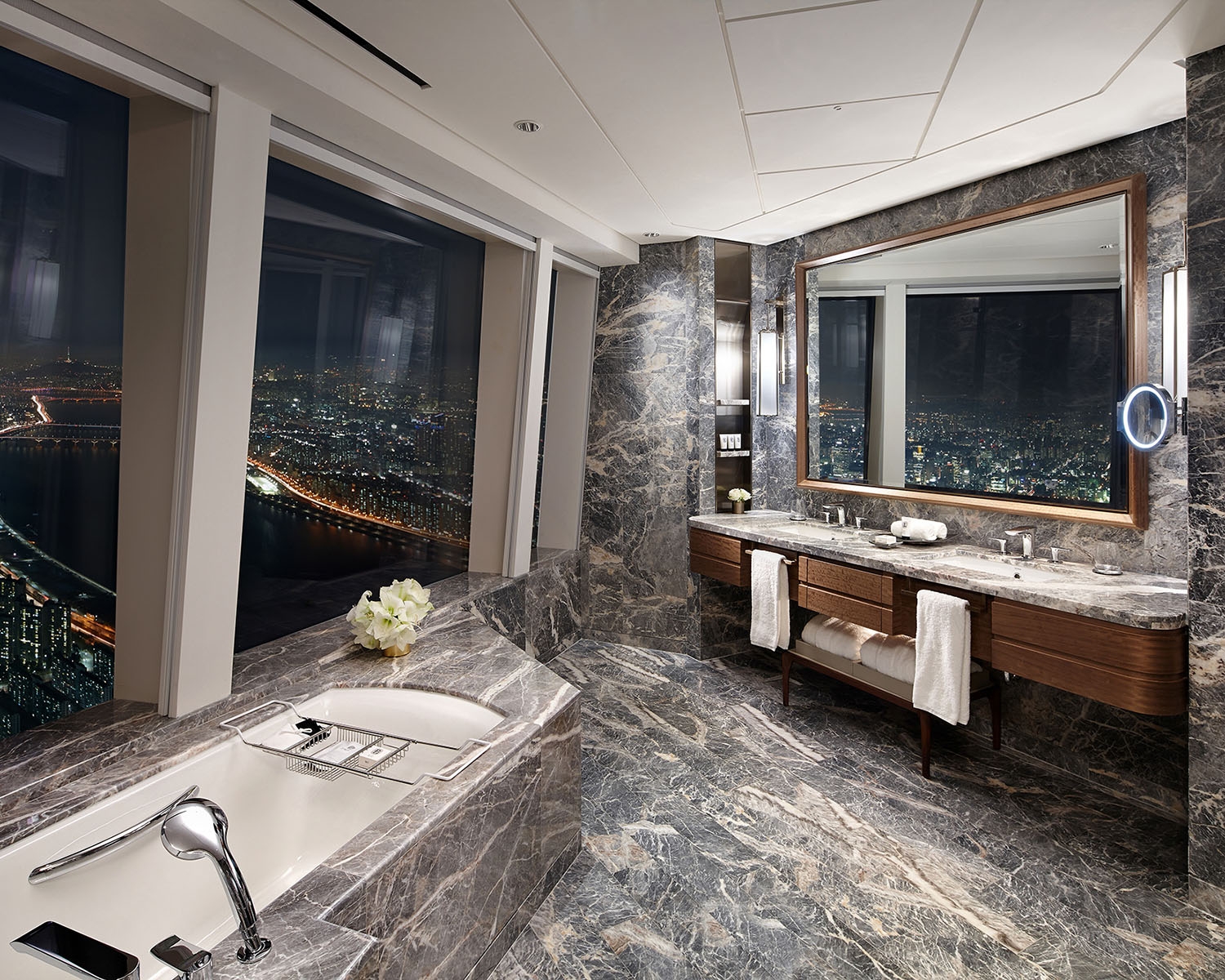 프리미어 스위트