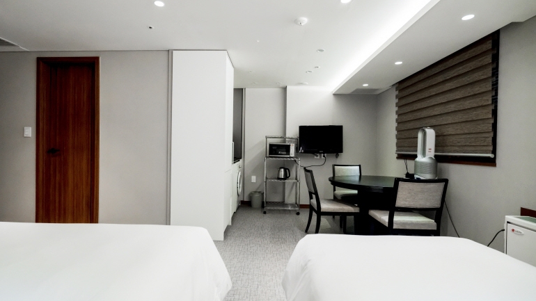 [취사가능] 이그제큐티브 트리플 (전망없음)