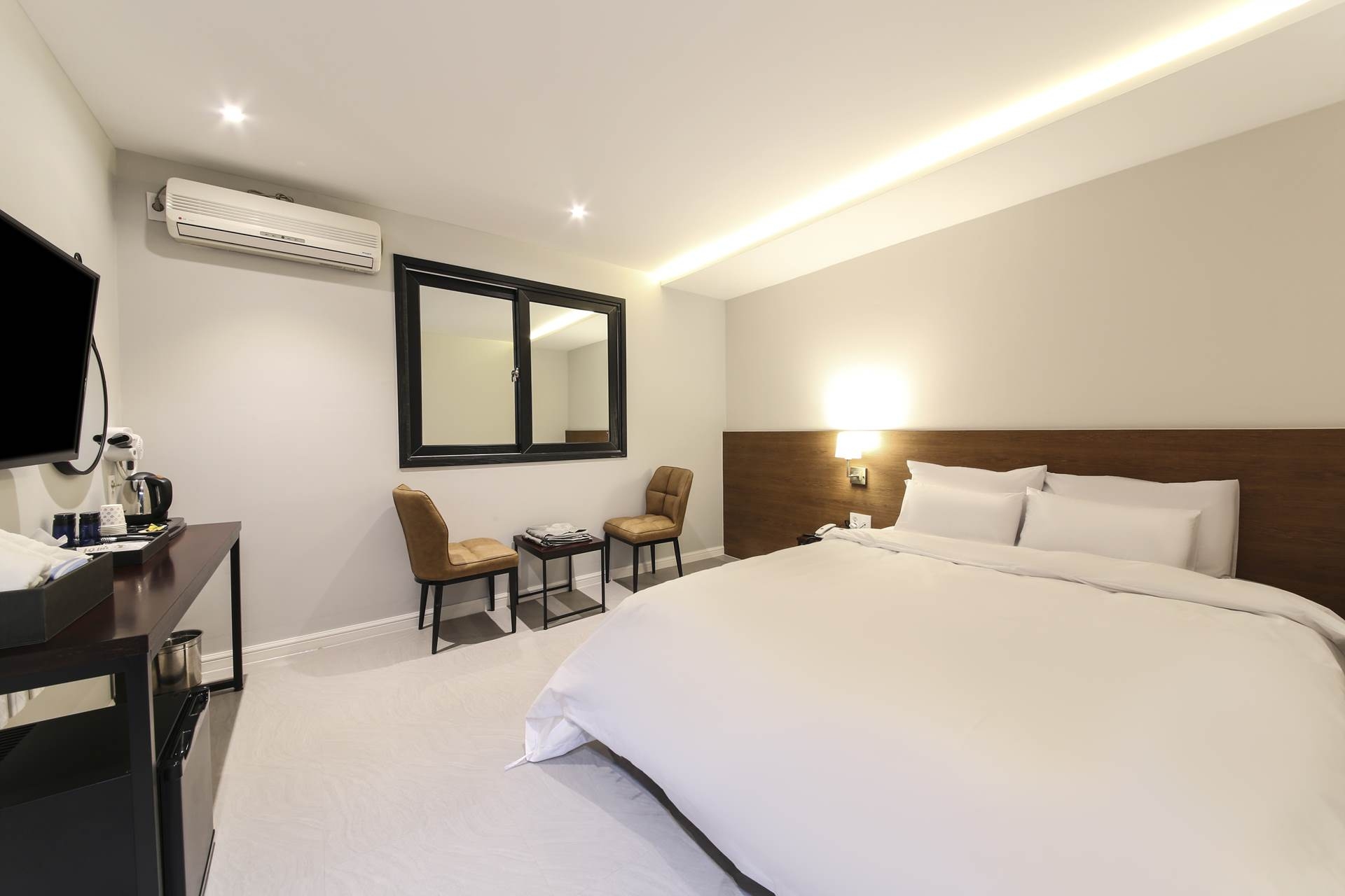 디럭스(스타일러/넷플릭스)