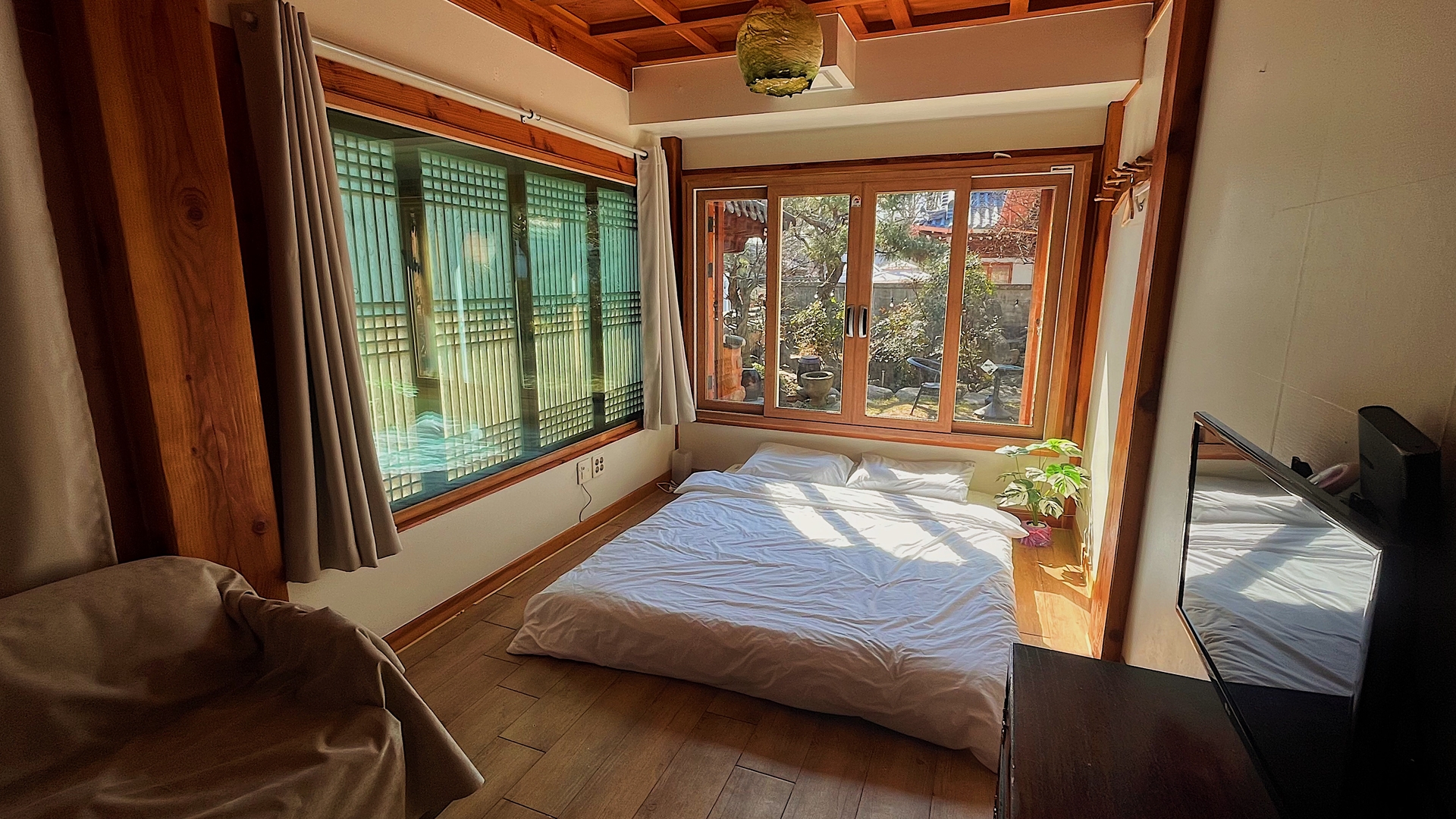 1F 라일락(친구,가족룸)