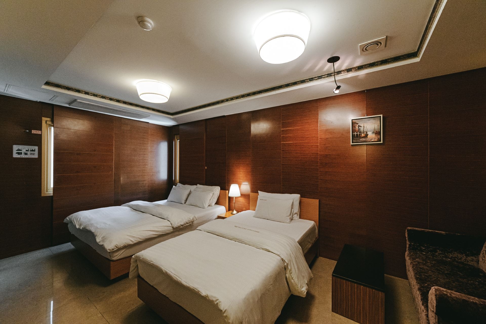 디럭스 트윈 (브런치조식,넷플릭스,해