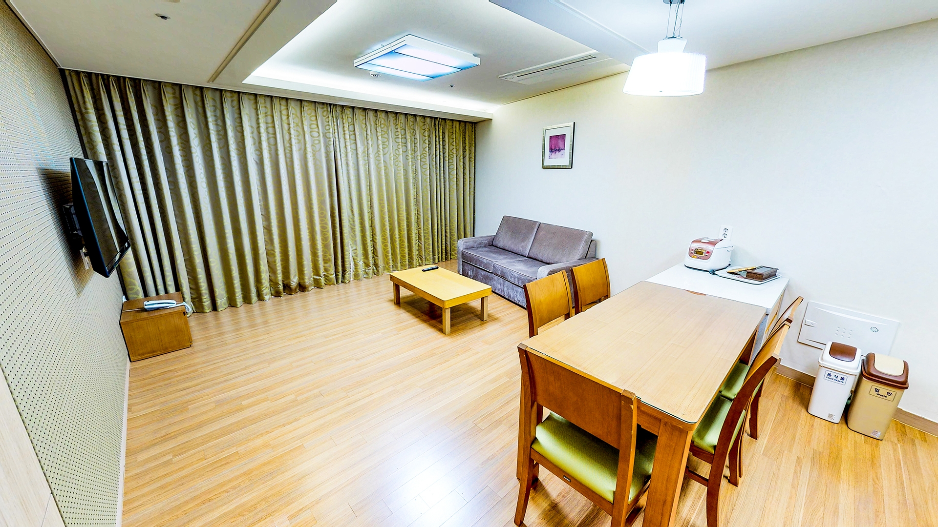 힐 그랜드 디럭스