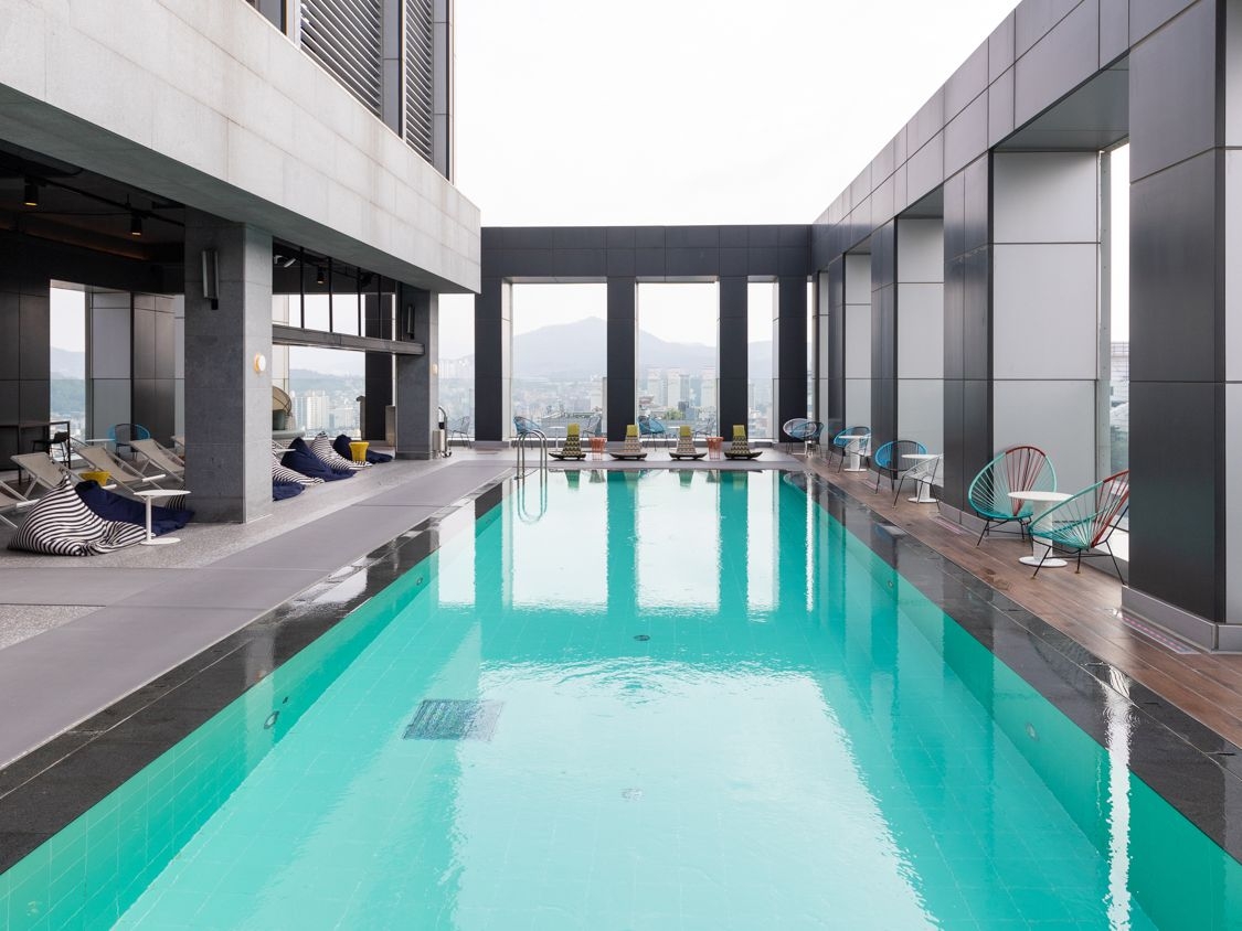 플로팅 루프탑 풀