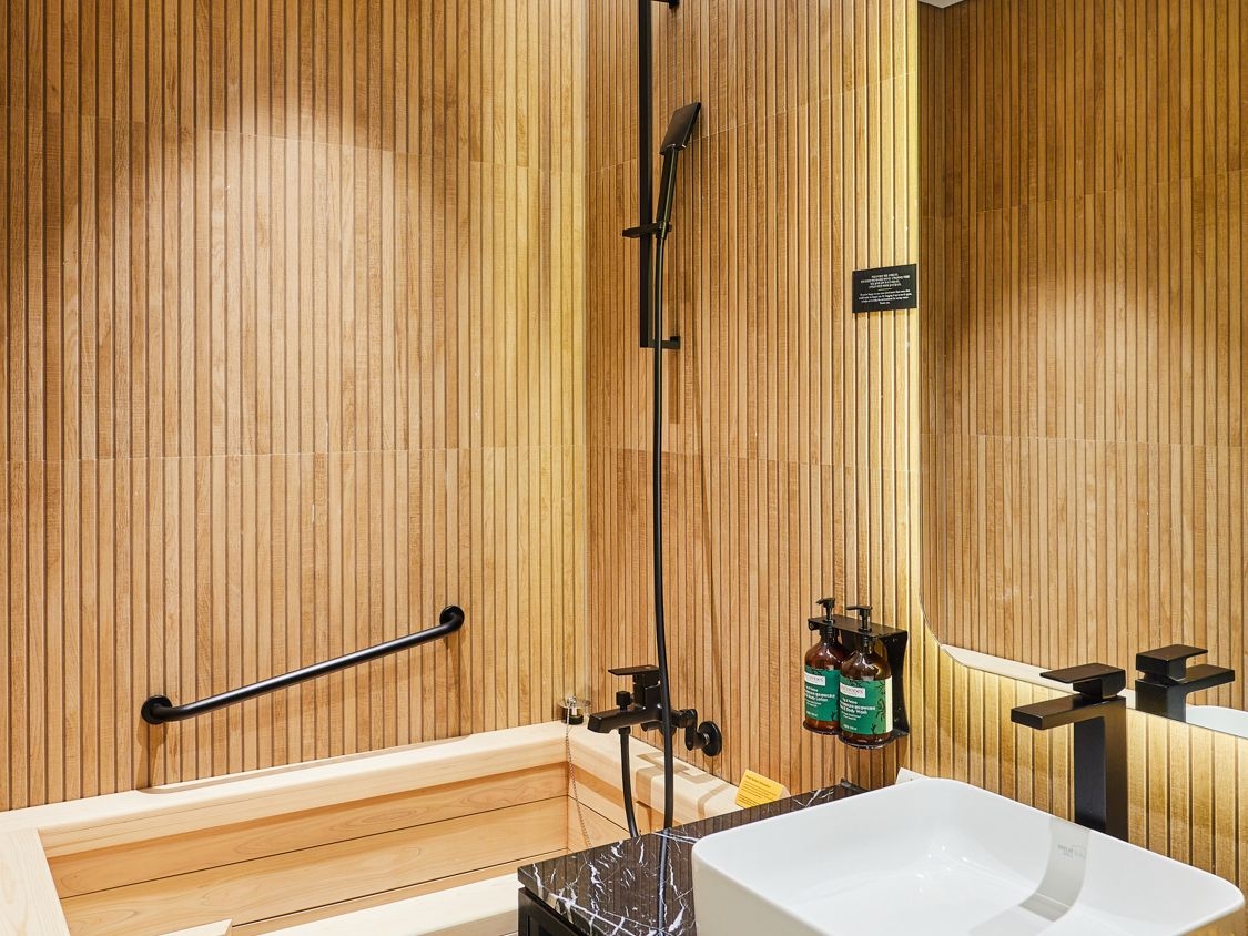 프리미엄 원 킹베드 히노키