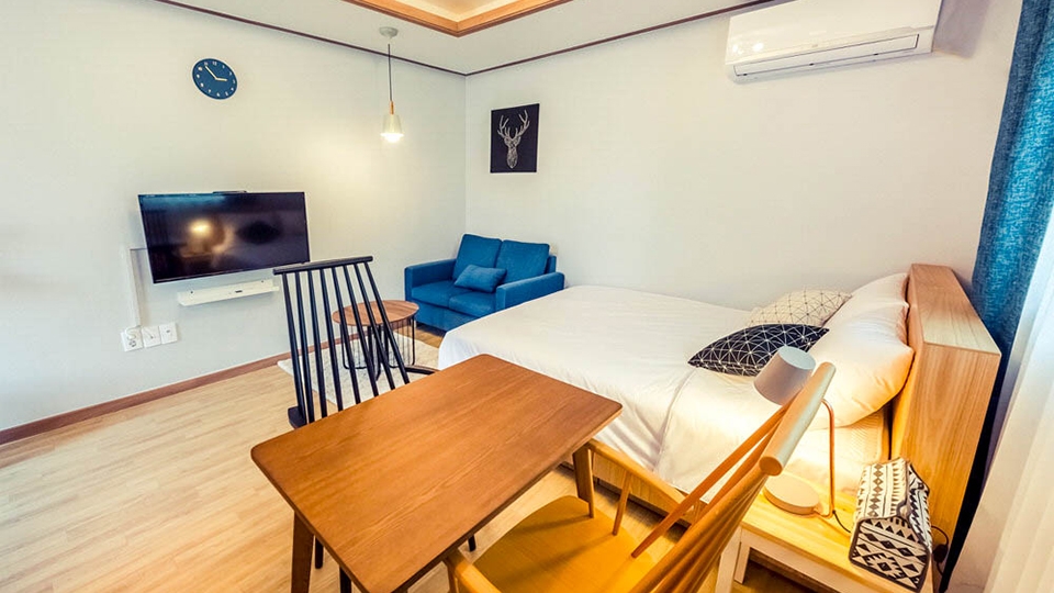 미드나잇 (104호)