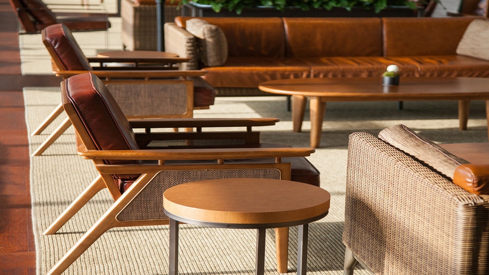 맥퀸즈 라운지&바