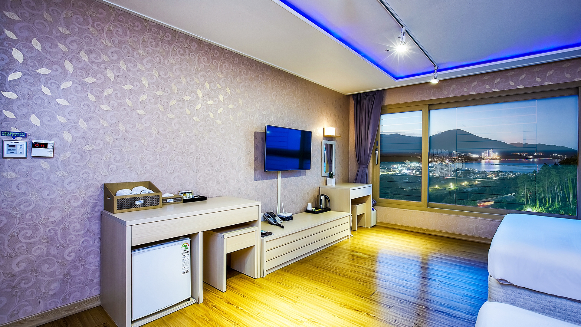 디럭스 트윈 (상기 이미지는 실제와 상이 할 수 있습니다)