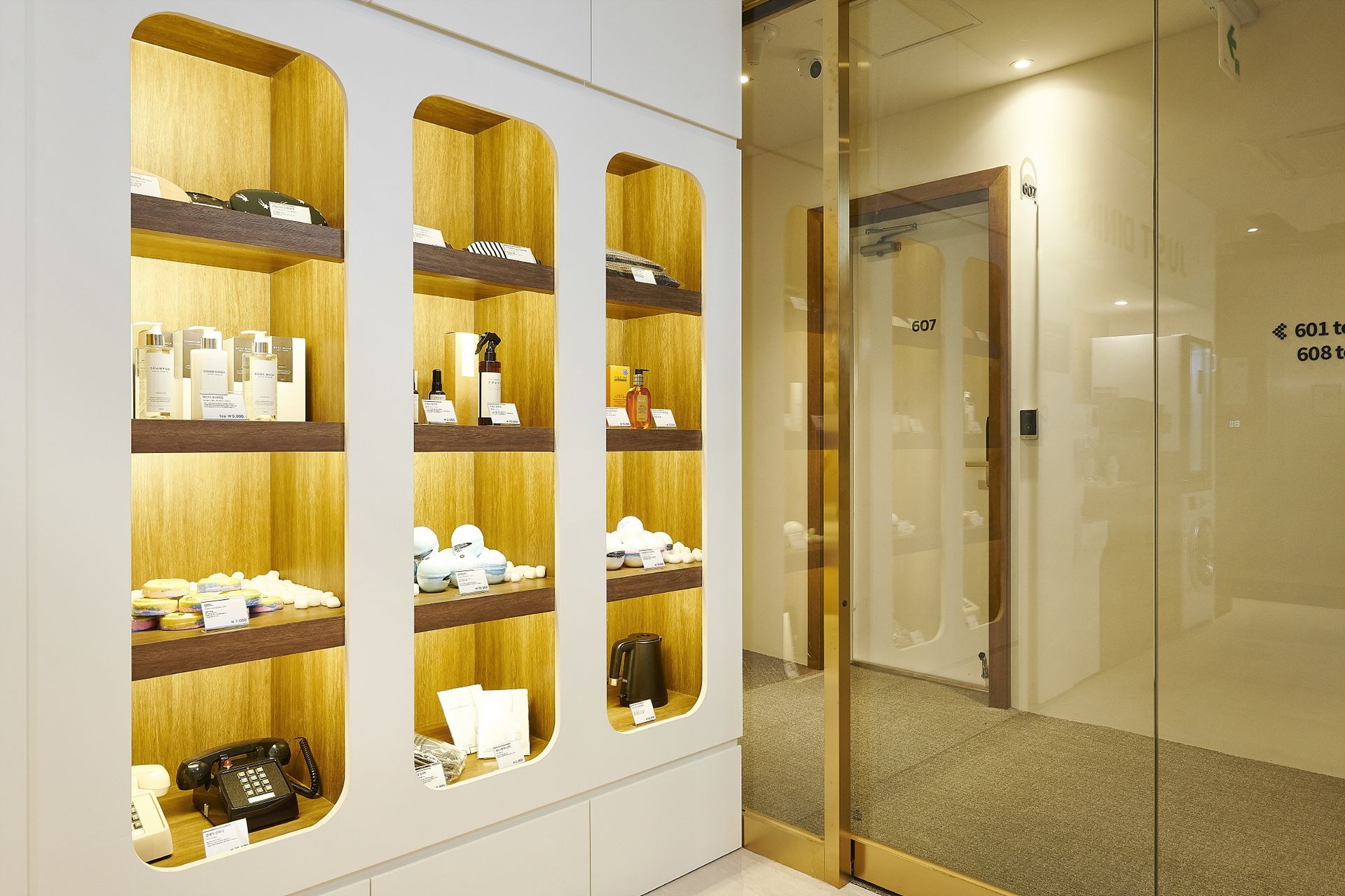 프런트, 다이닝, 복도