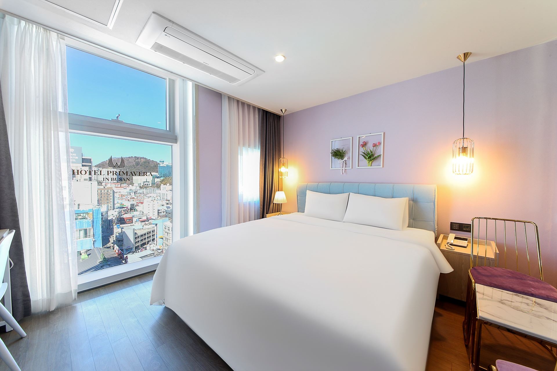 디럭스 프리미엄 (풀시티뷰)