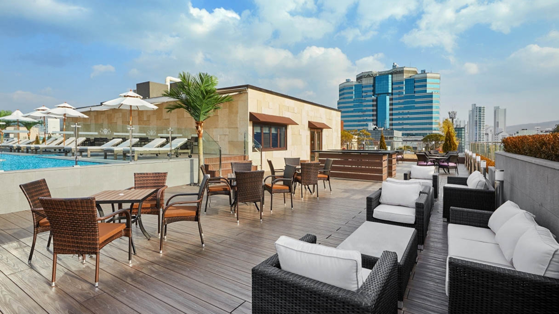 더 스카이 루프탑