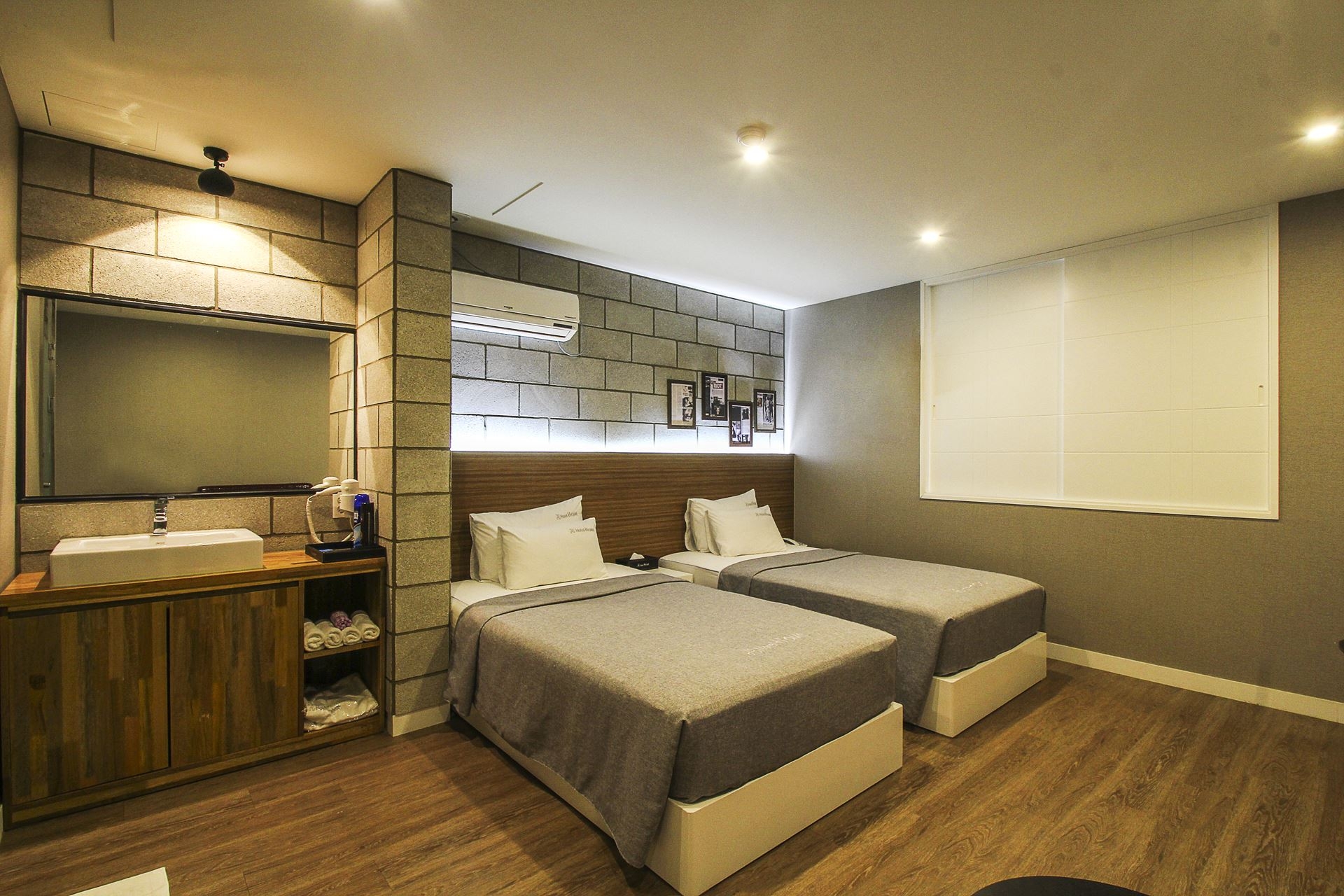 프리미엄 트윈(더블+싱글)-Netfl