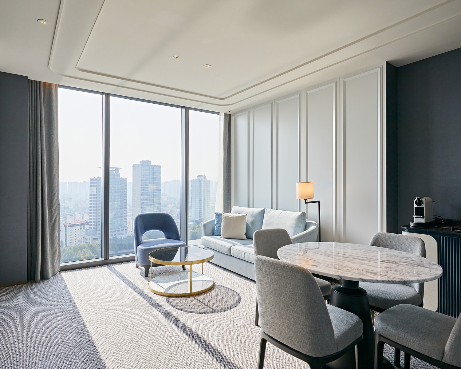 프레스티지 스위트