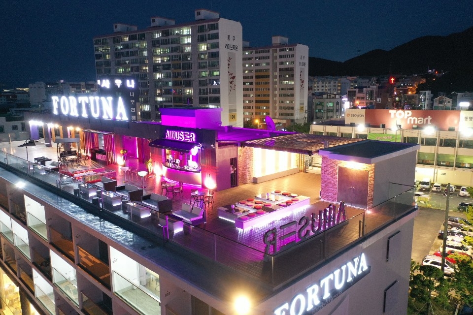 아뮤제 (루프탑 라운지)