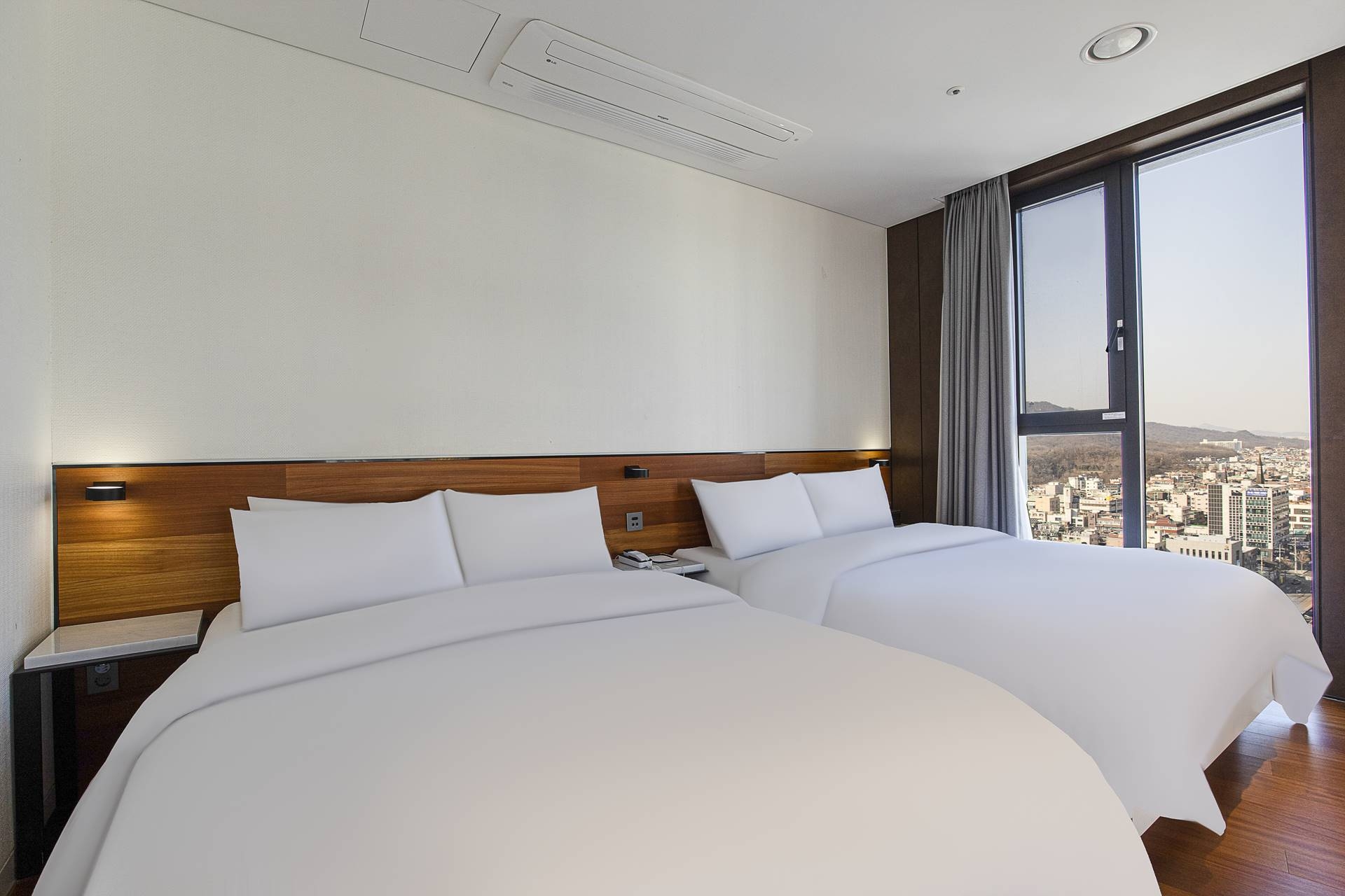 Royal Suite Quad -Do