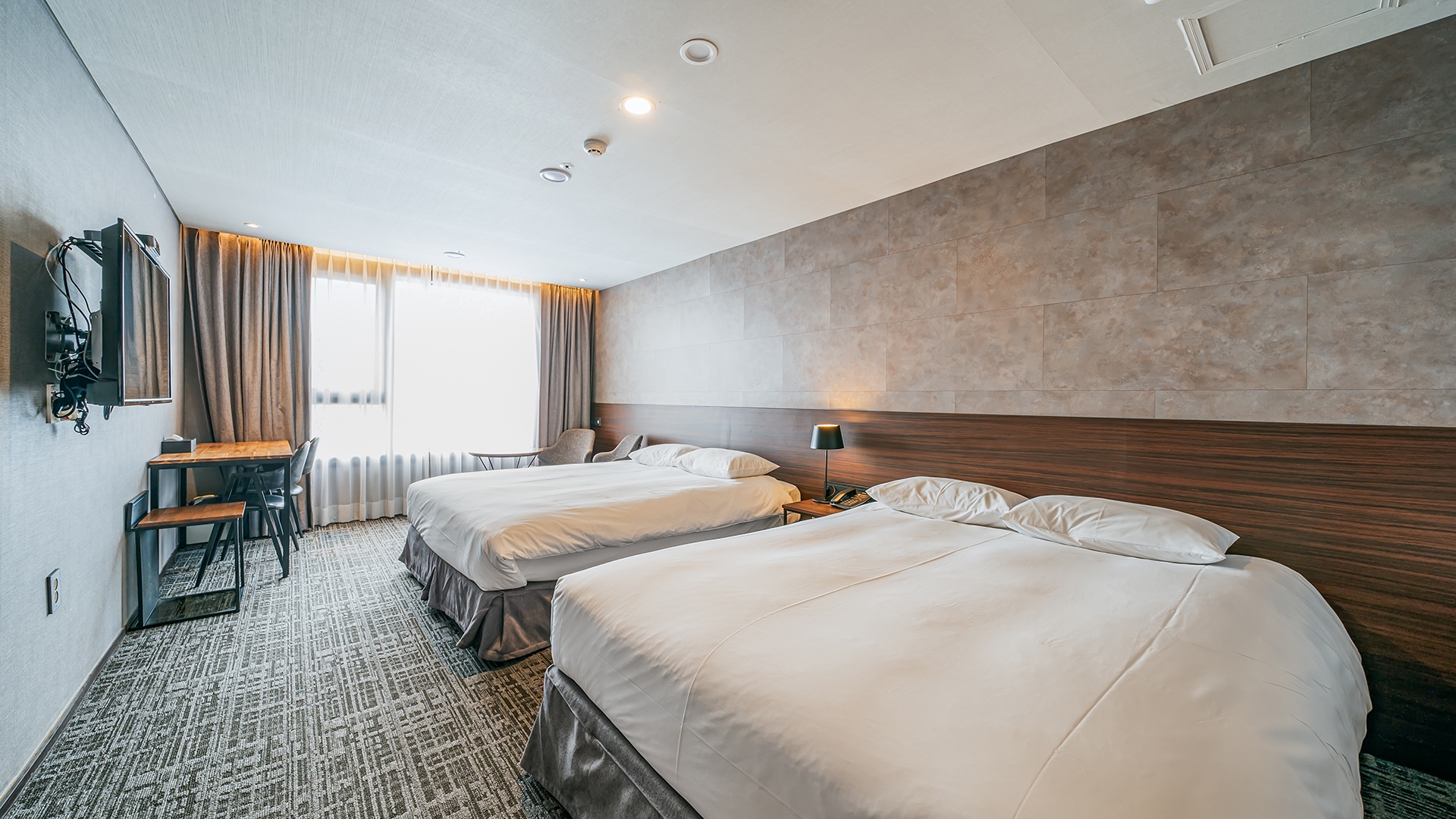 디럭스 패밀리 트윈