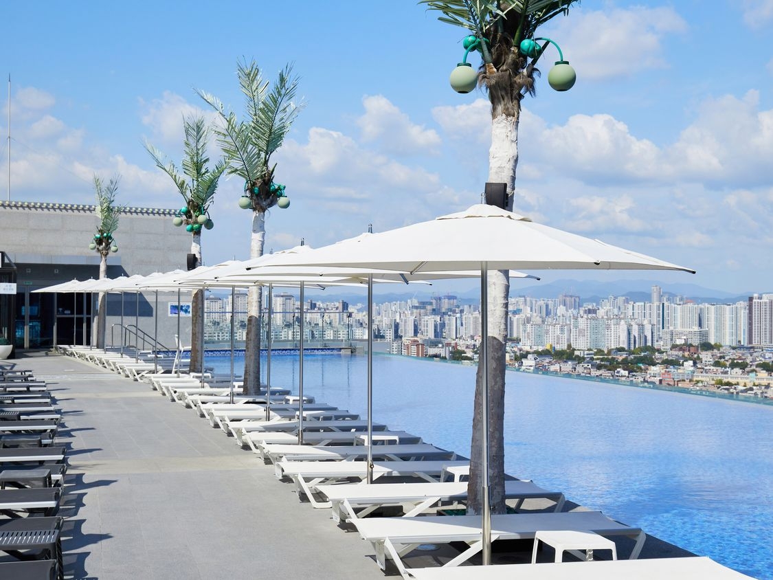 루프탑 인피니티 야외풀